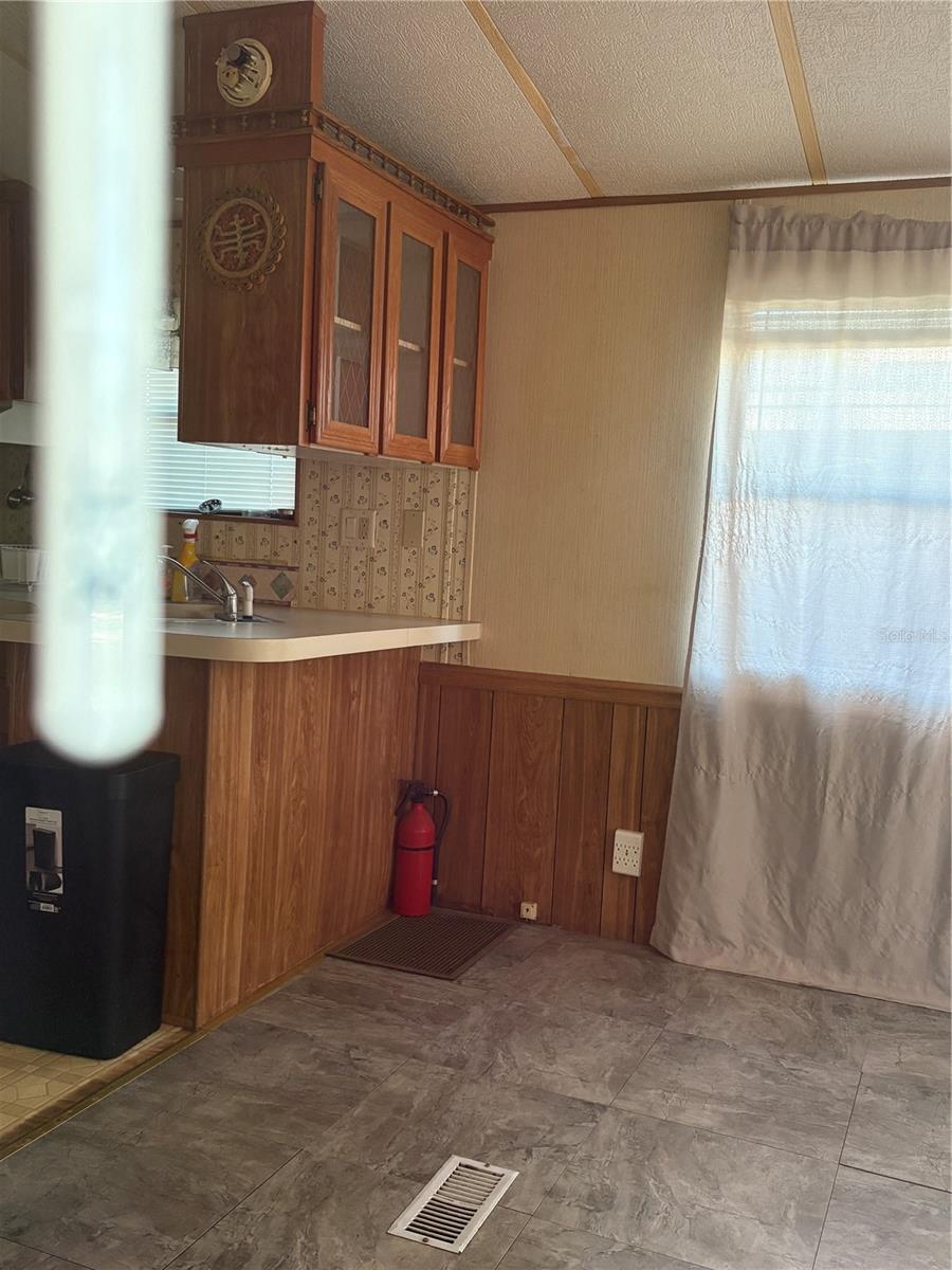 TB8446399 Property Photo