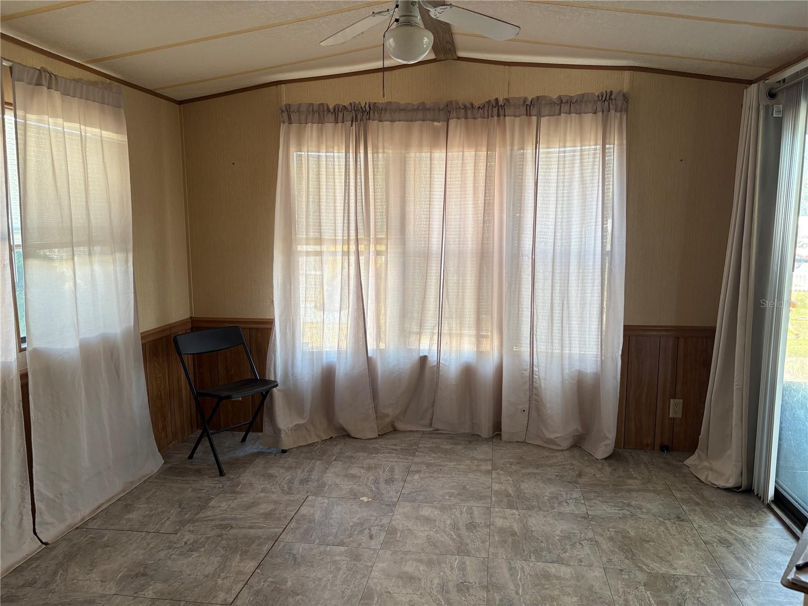 TB8446399 Property Photo