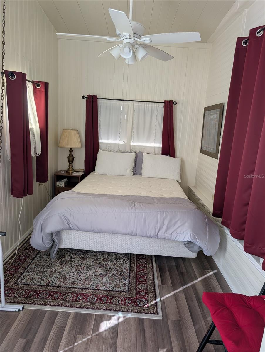 B4902101 Property Photo