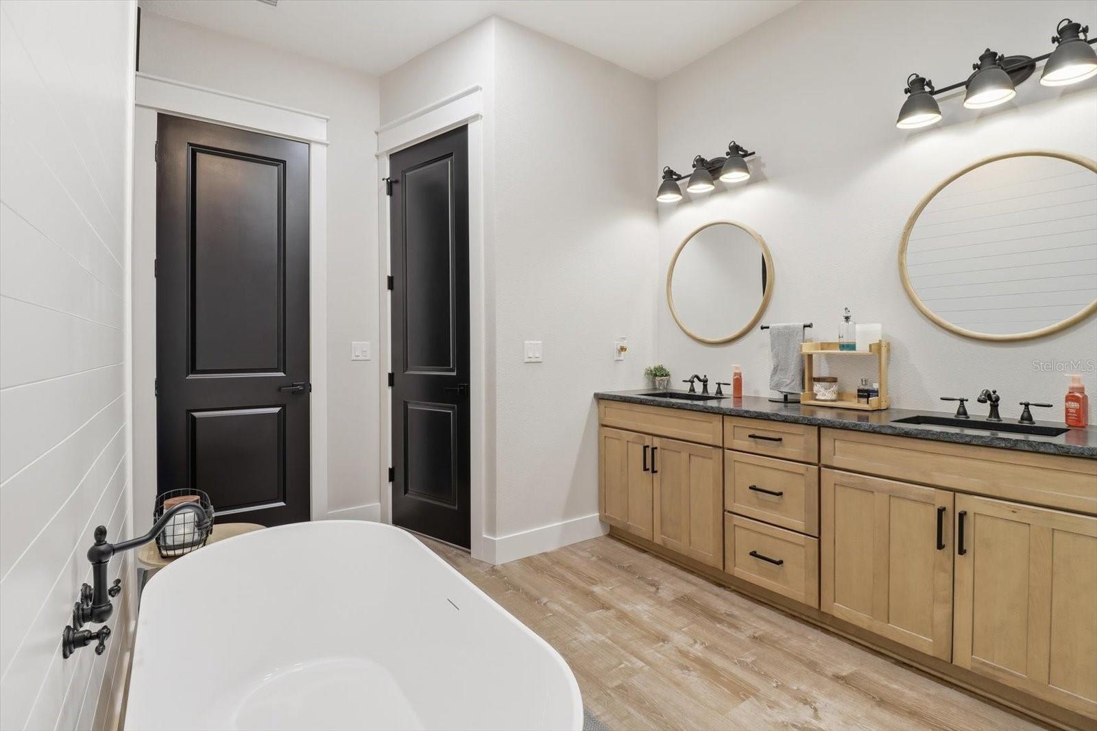 330 HIGHWAY 40 E, INGLIS, FL, 34449