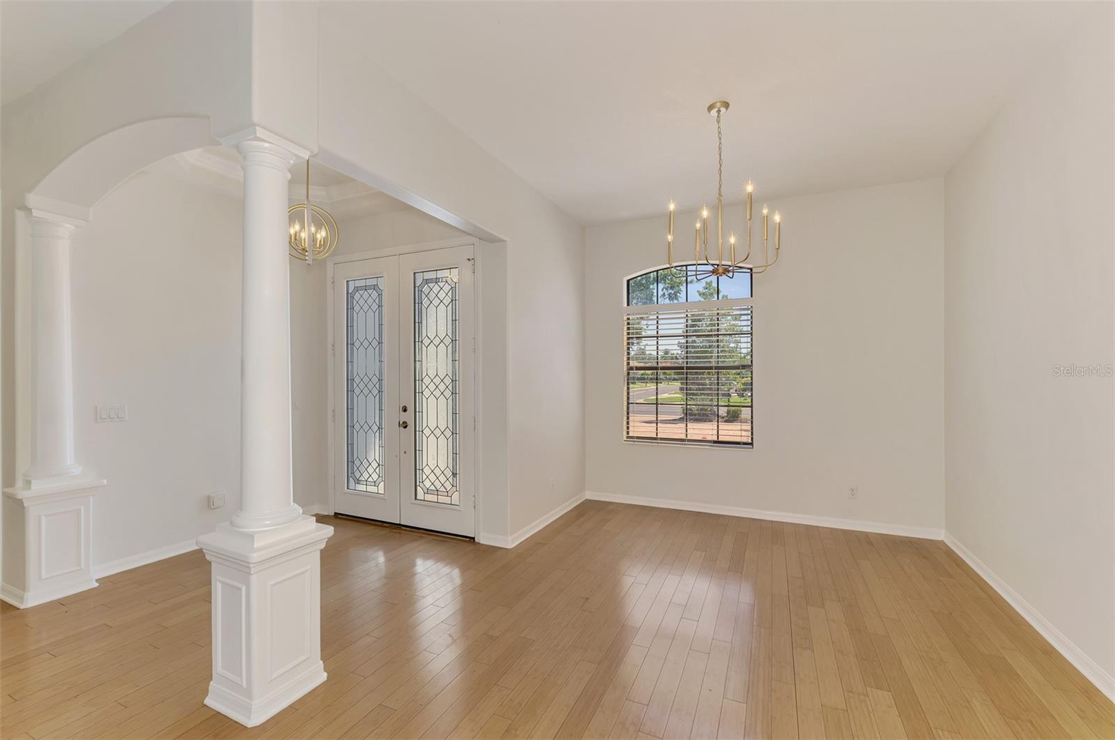 5684 EASTWIND DR, SARASOTA, FL, 34233