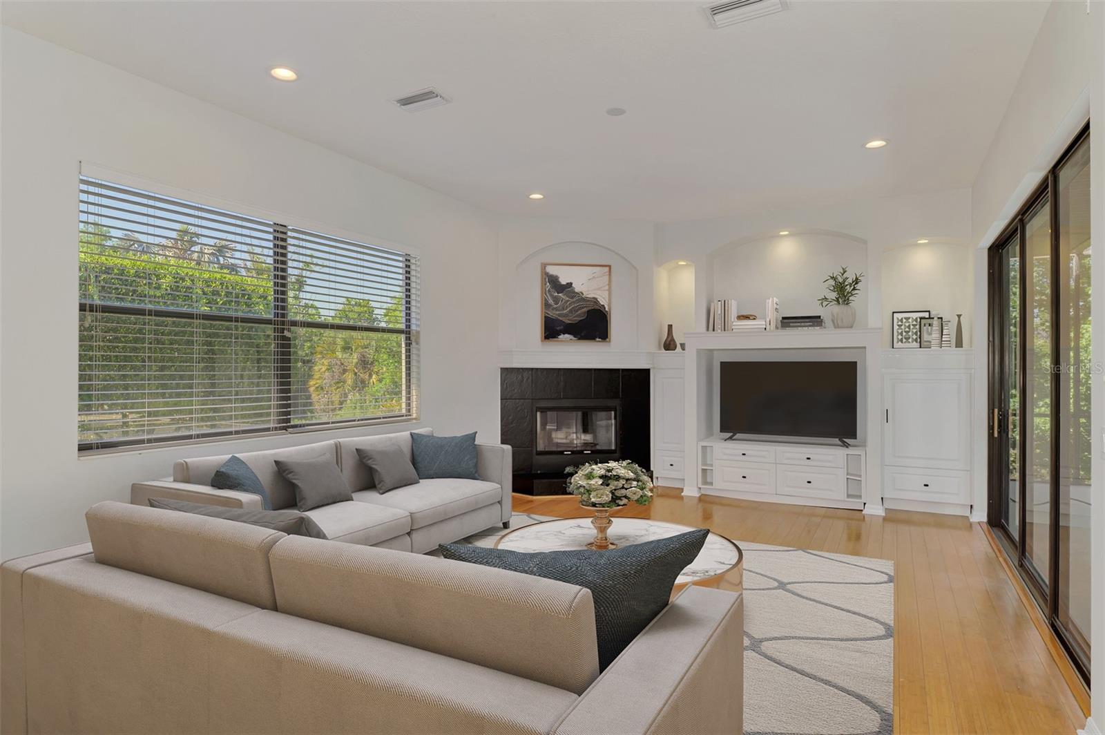 5684 EASTWIND DR, SARASOTA, FL, 34233