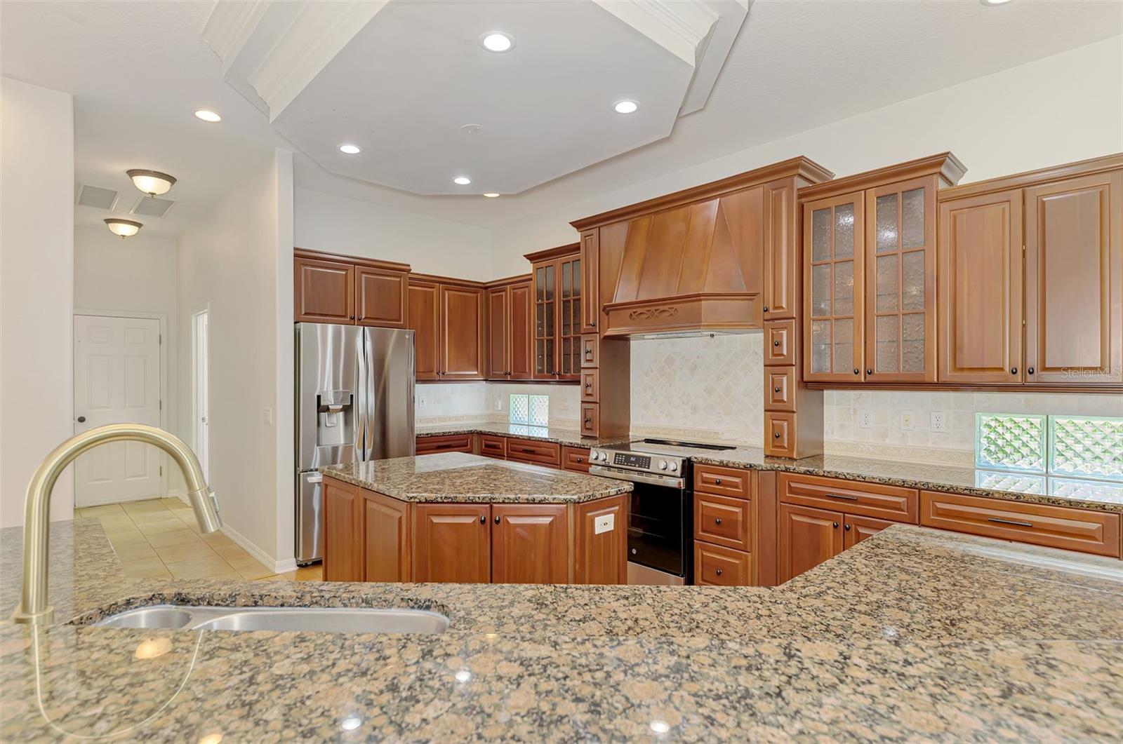 5684 EASTWIND DR, SARASOTA, FL, 34233