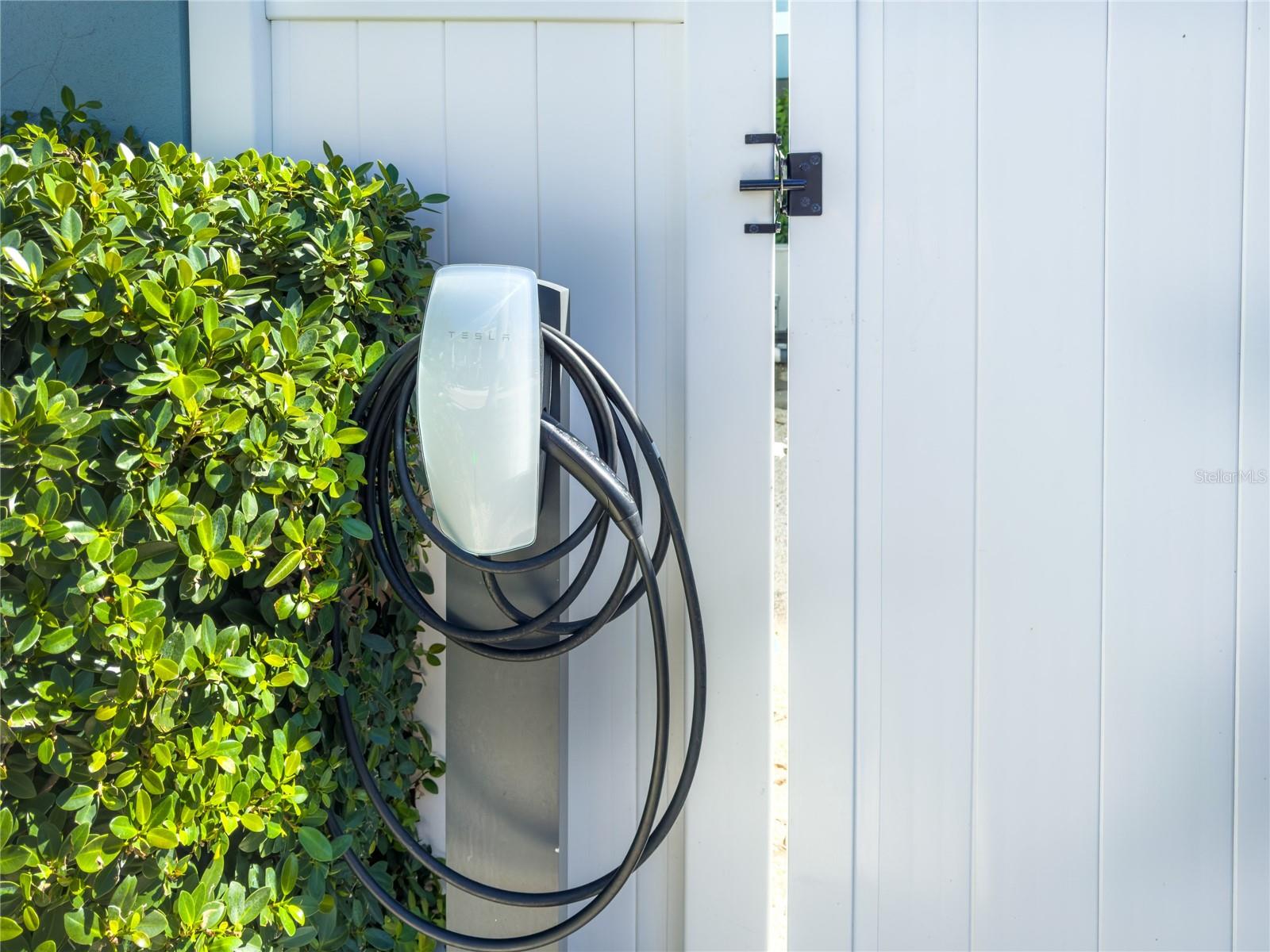 A4671485 Property Photo