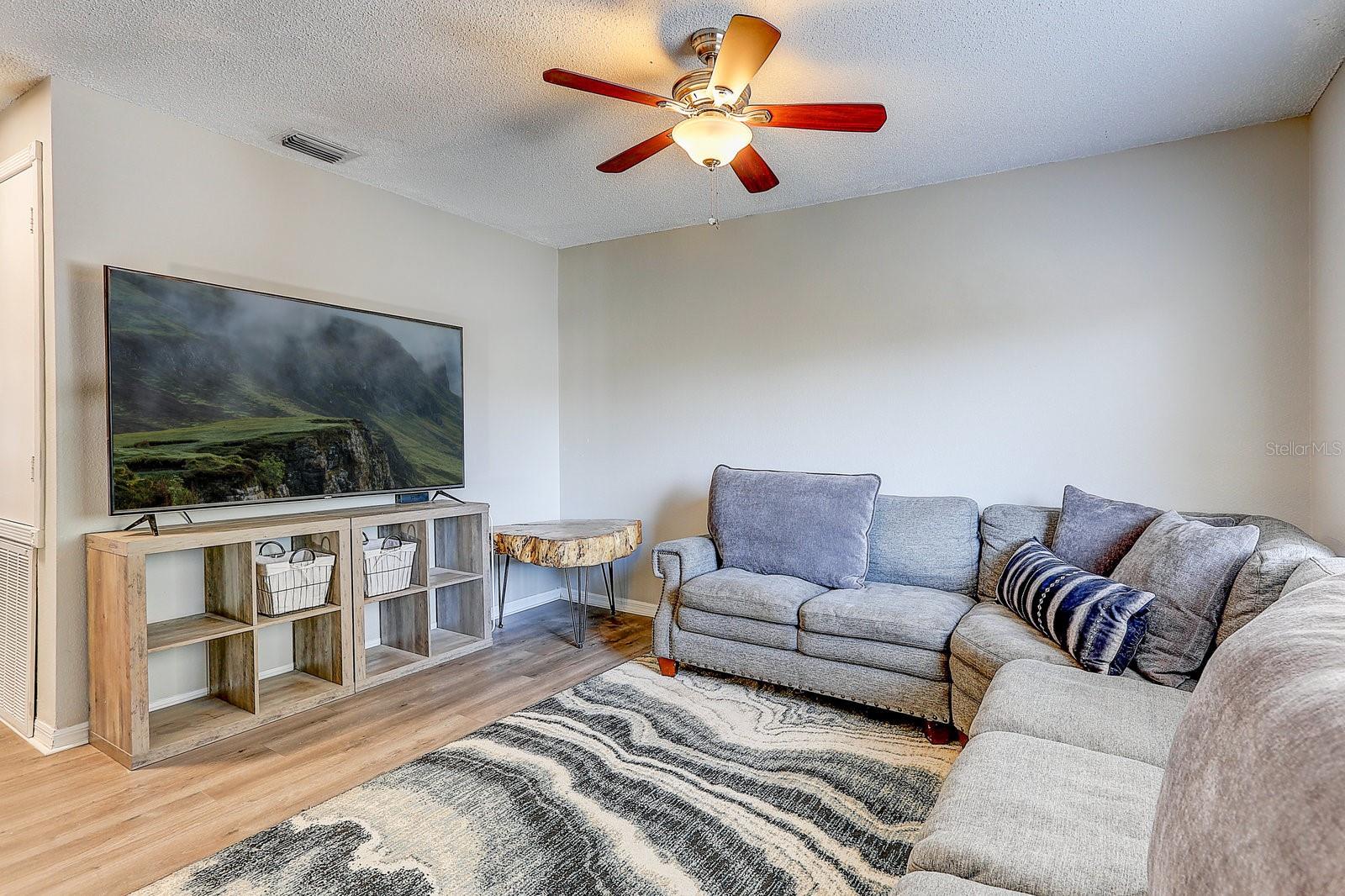 1325 WINDJAMMER PL, VALRICO, FL, 33594