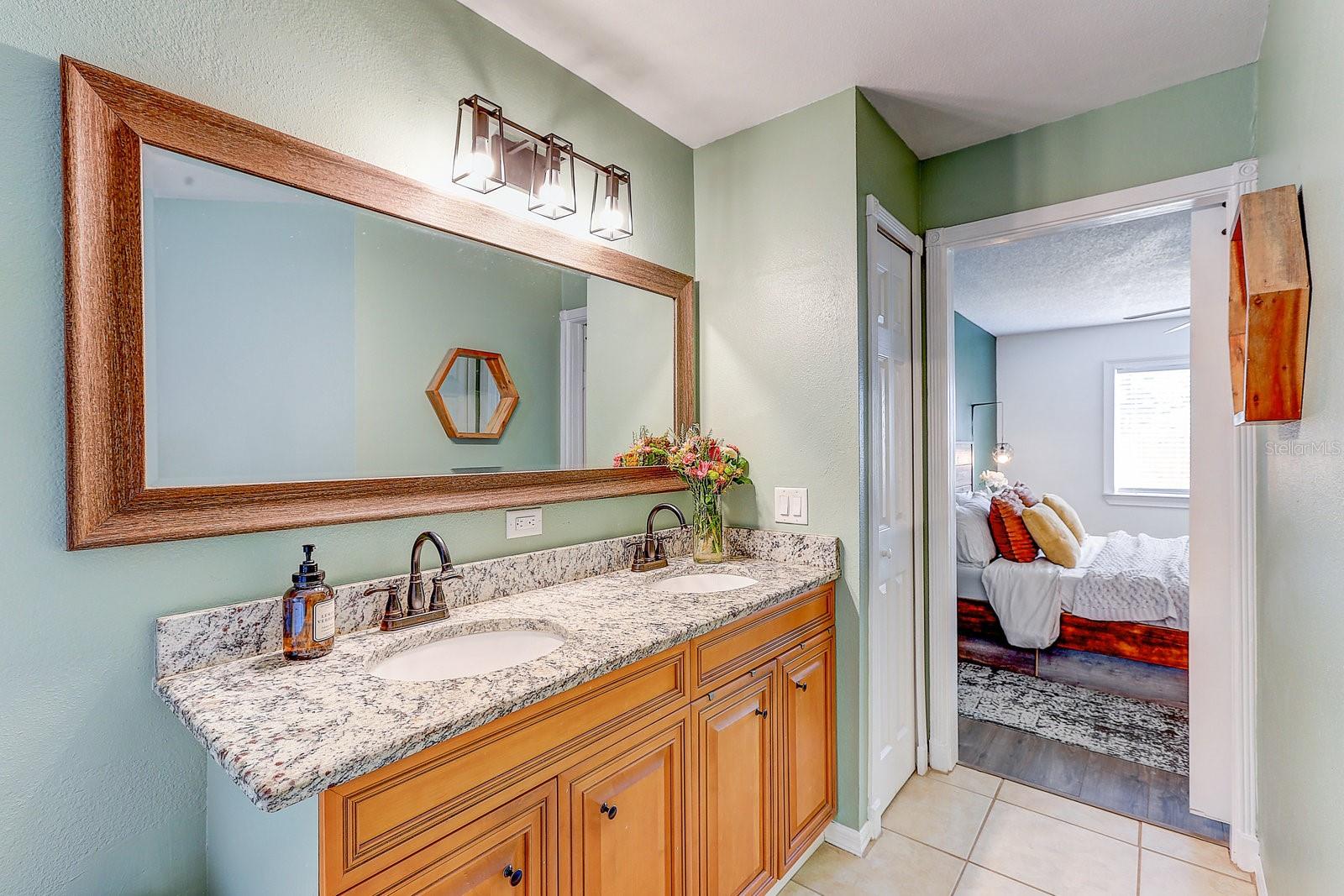 1325 WINDJAMMER PL, VALRICO, FL, 33594