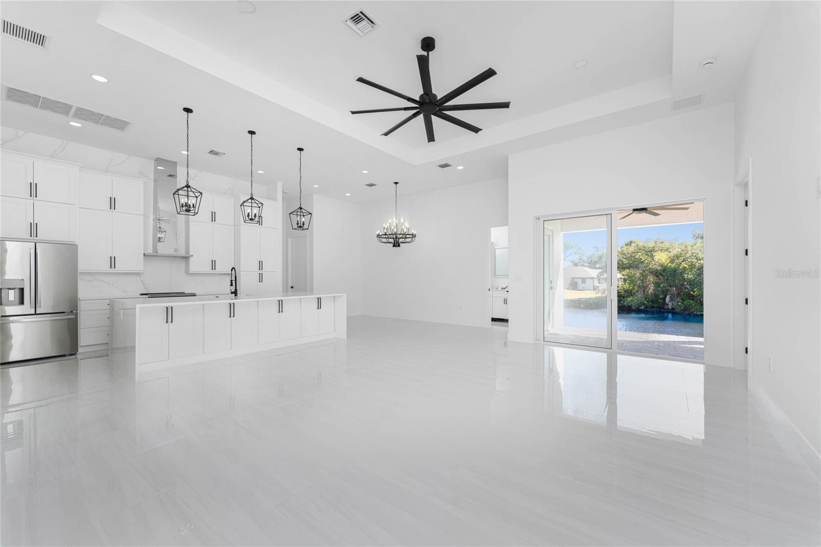 576 MCDILL DR, PORT CHARLOTTE, FL, 33953