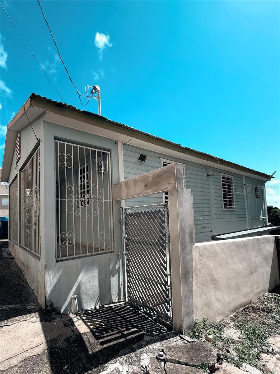 PR9117257 Property Photo