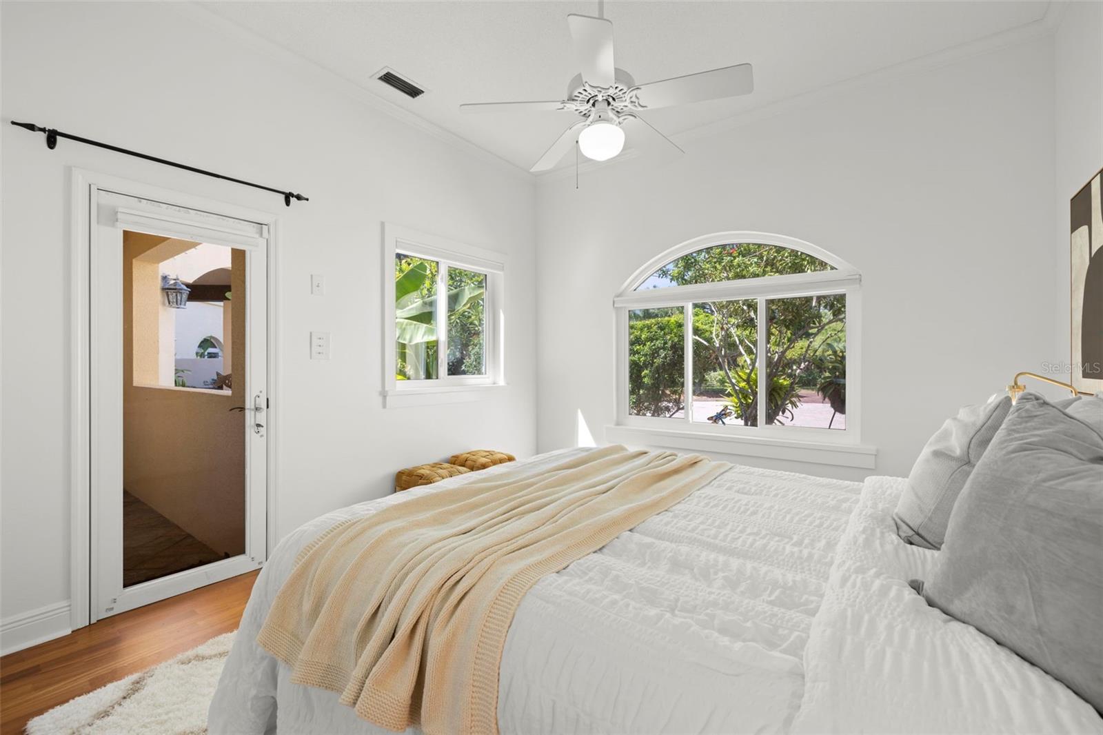 TB8446538 Property Photo