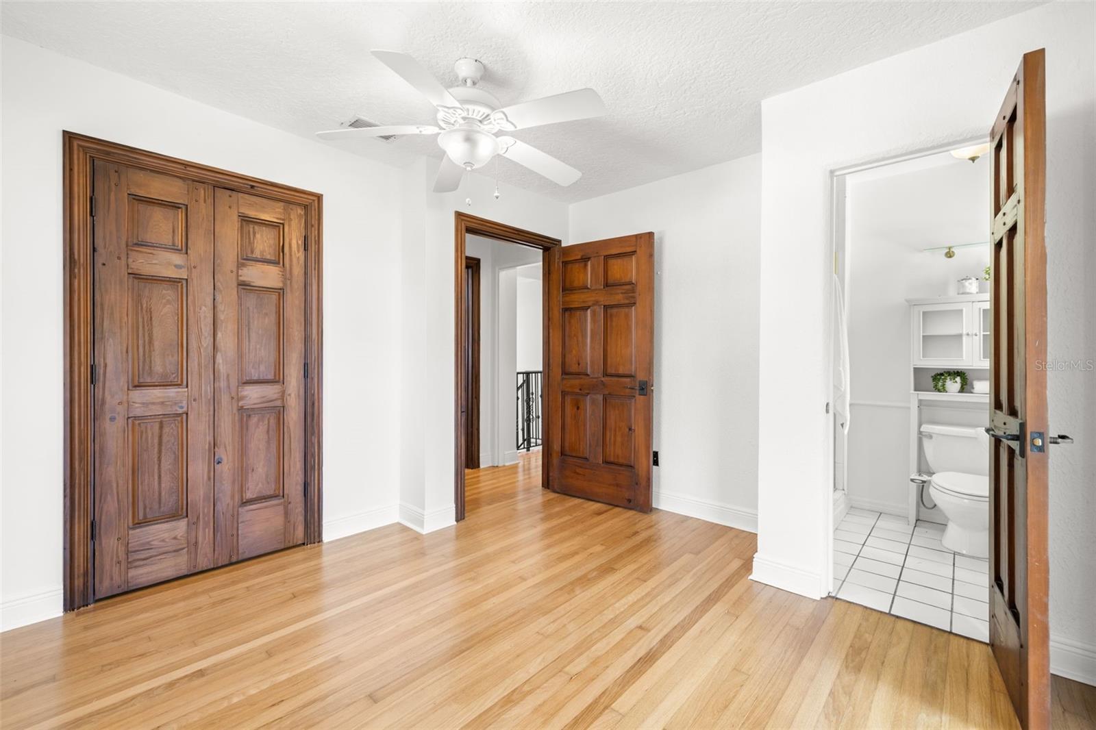 TB8446538 Property Photo