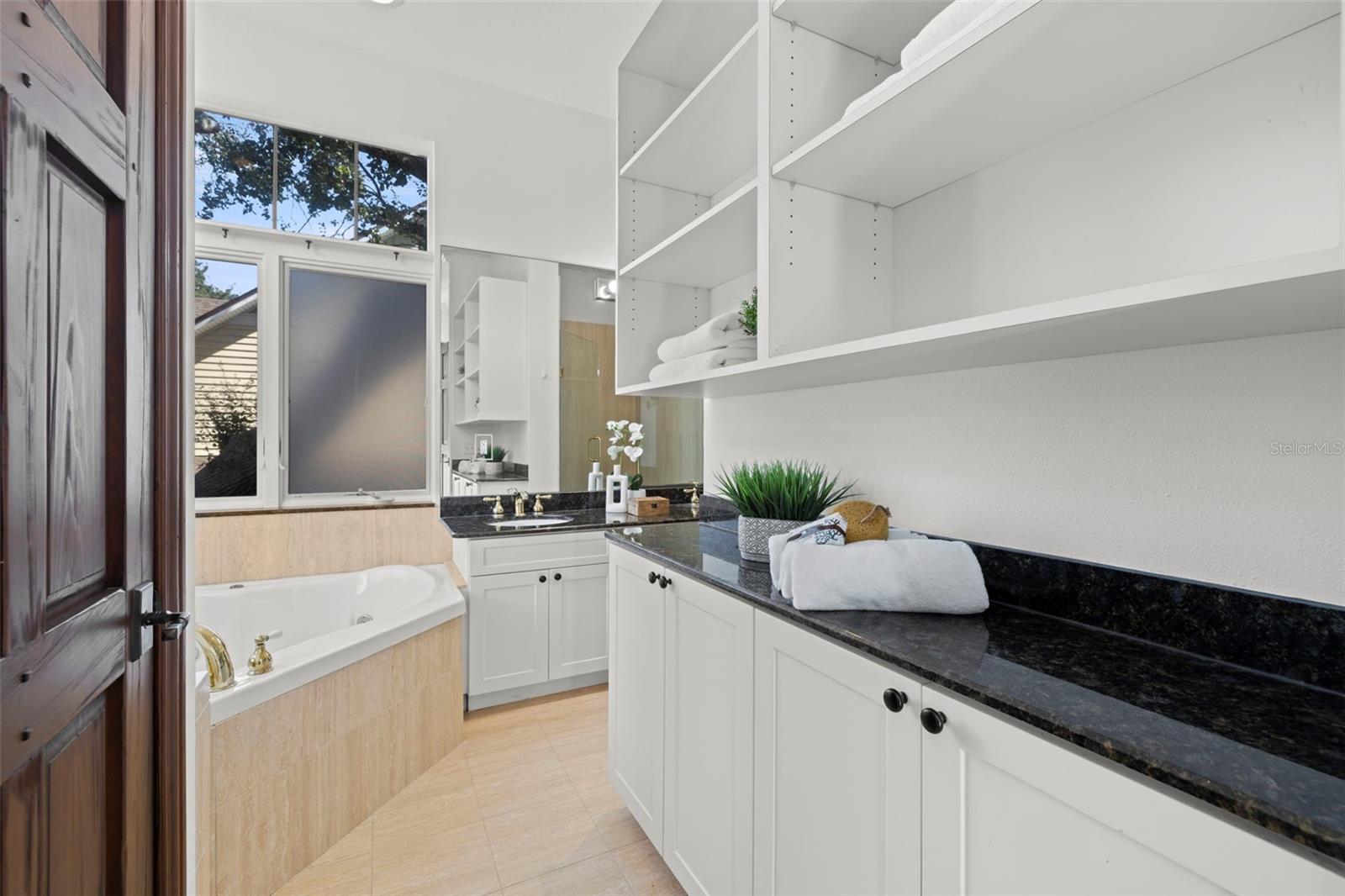 TB8446538 Property Photo