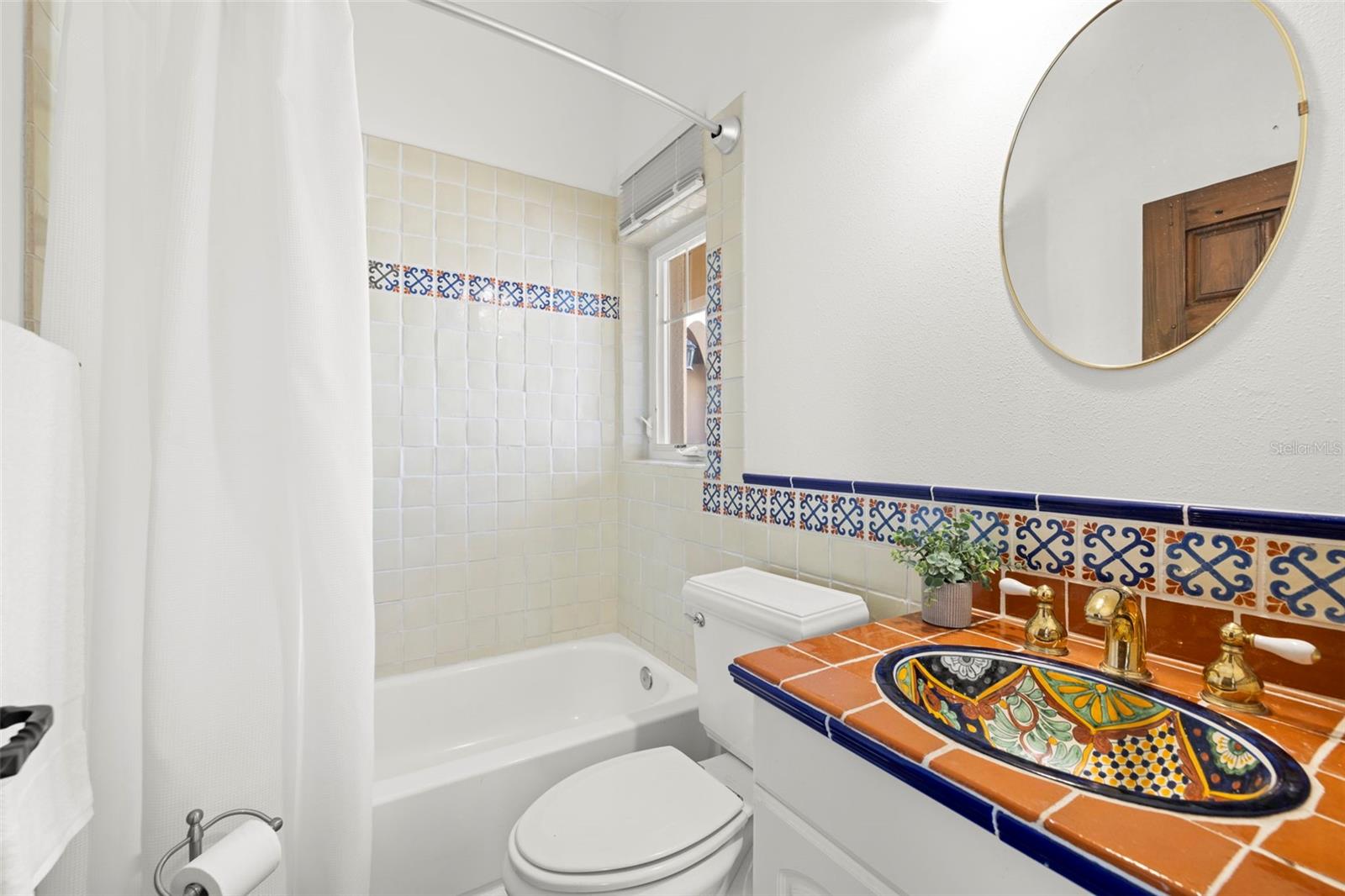 TB8446538 Property Photo