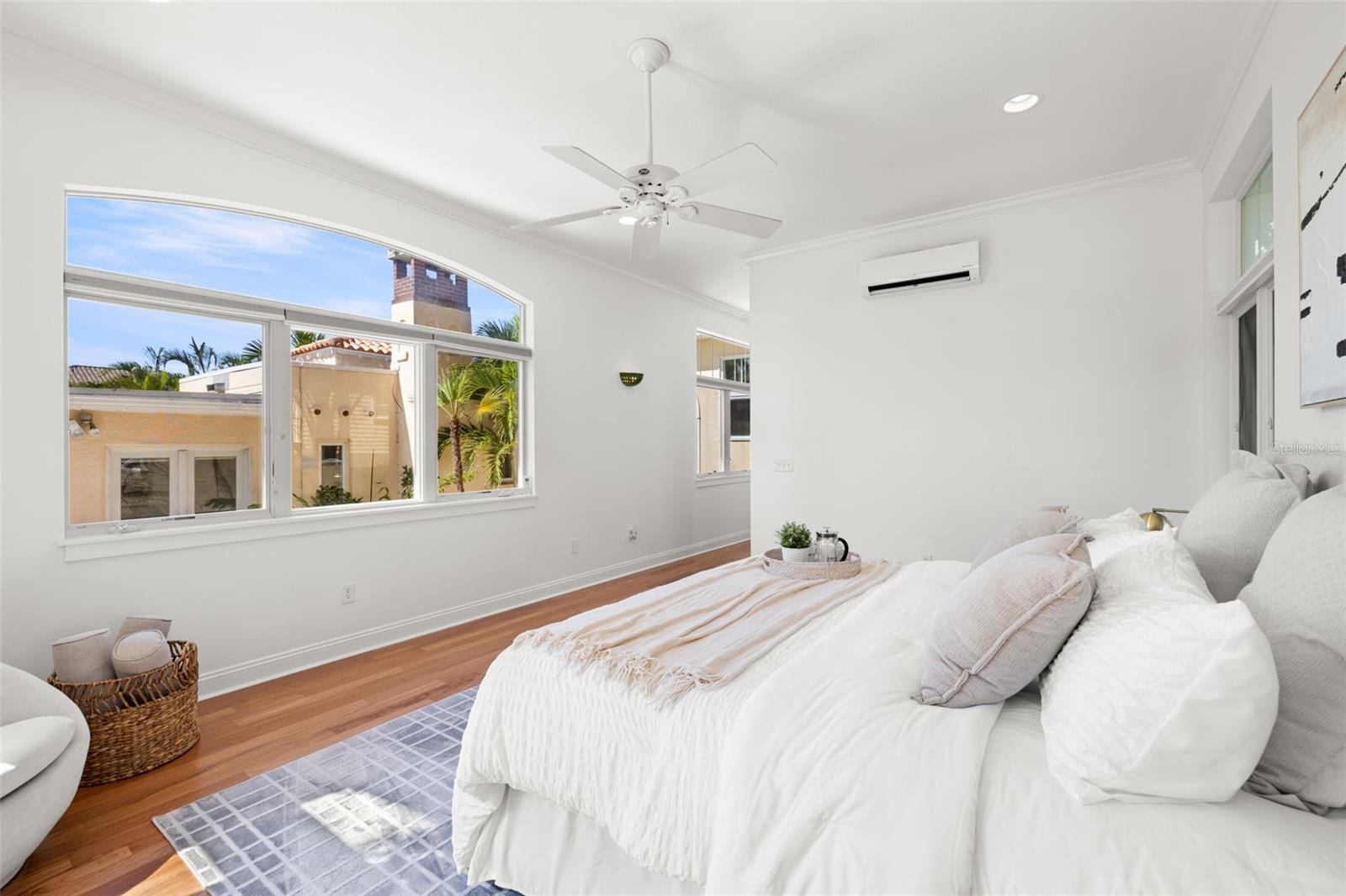 TB8446538 Property Photo