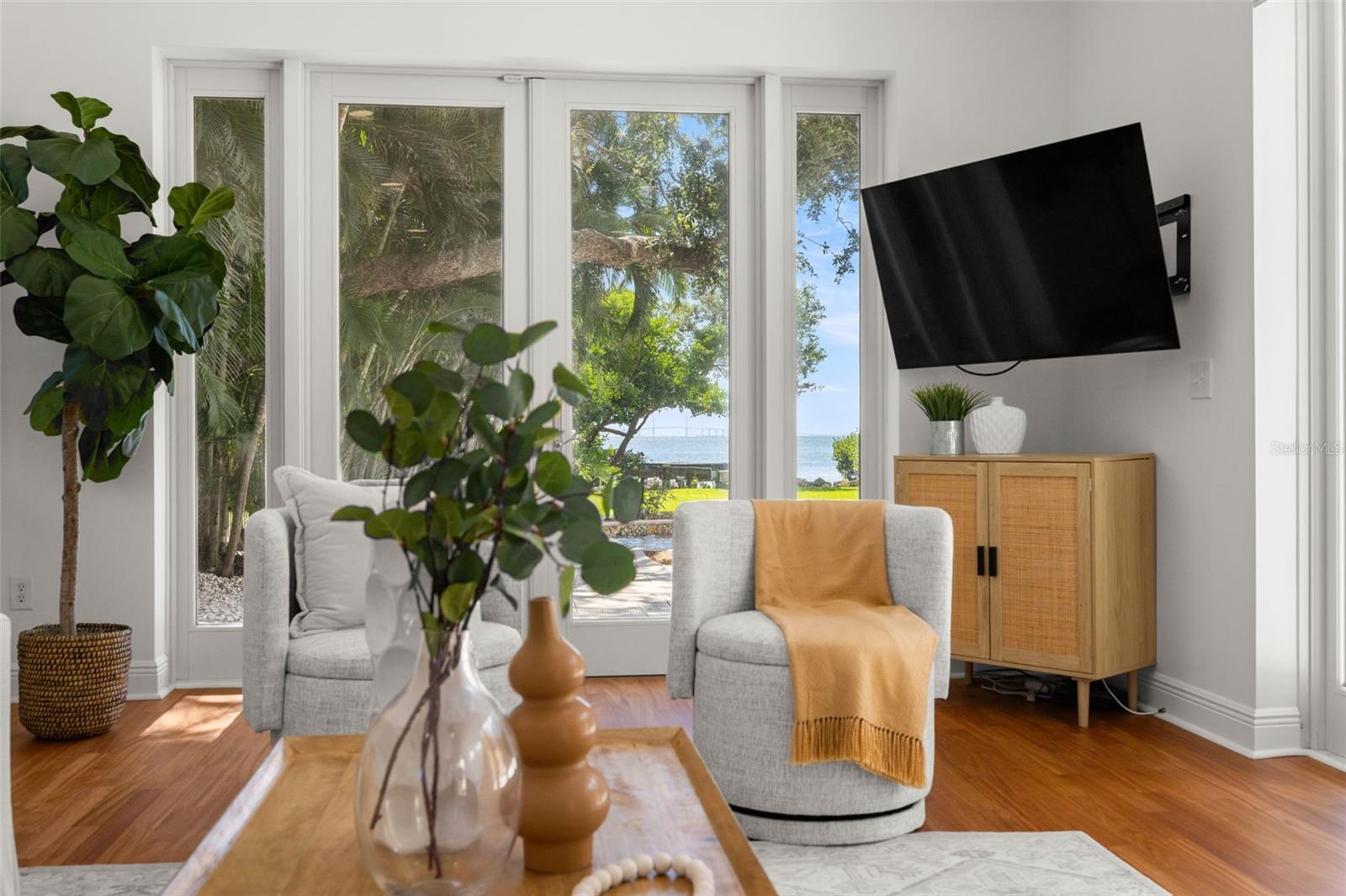 TB8446538 Property Photo