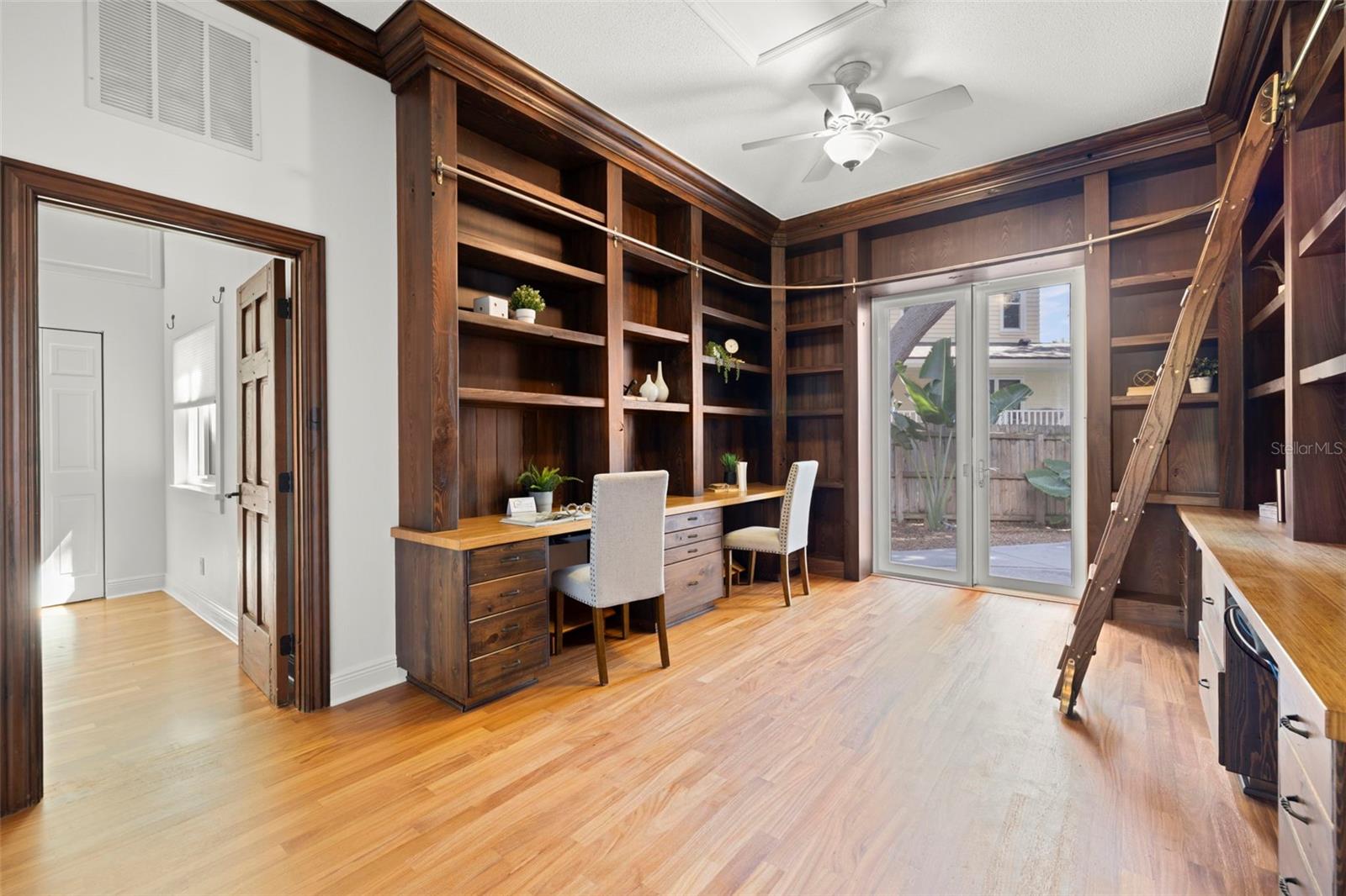 TB8446538 Property Photo