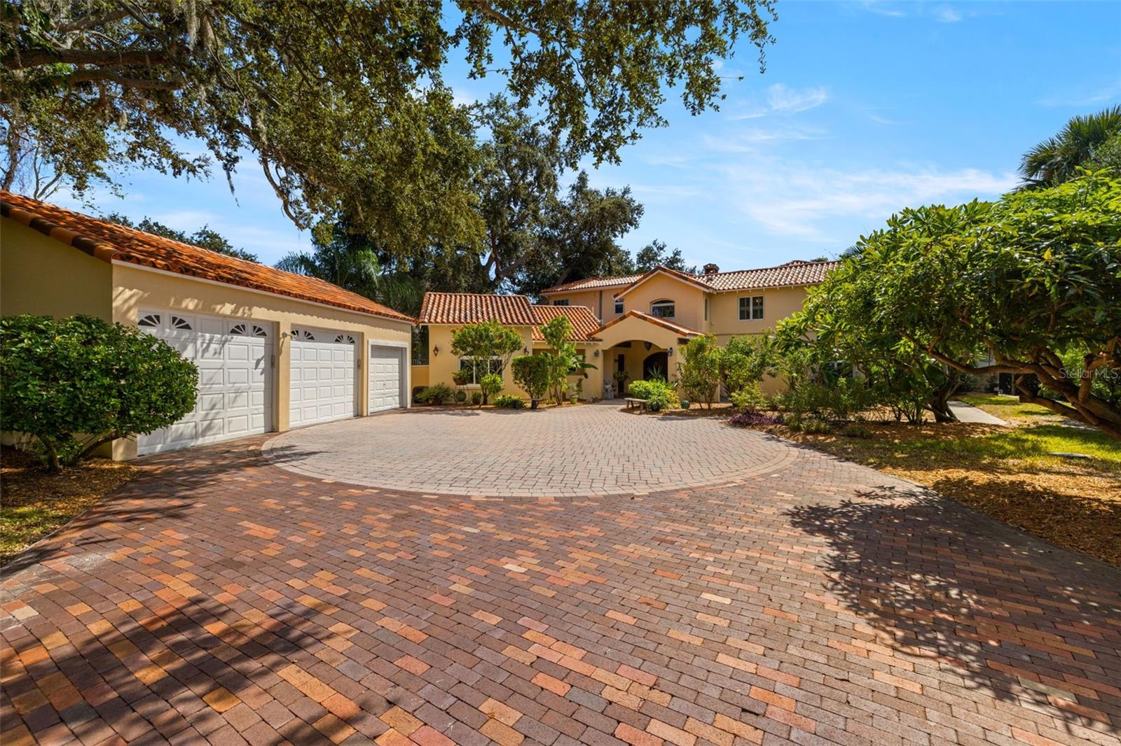 TB8446538 Property Photo