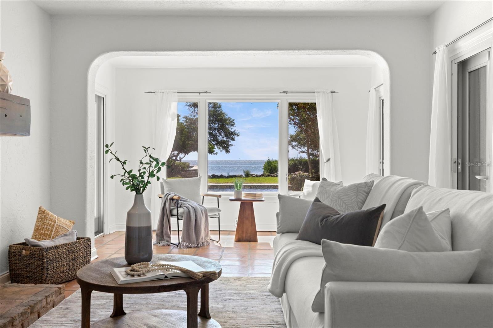 TB8446538 Property Photo