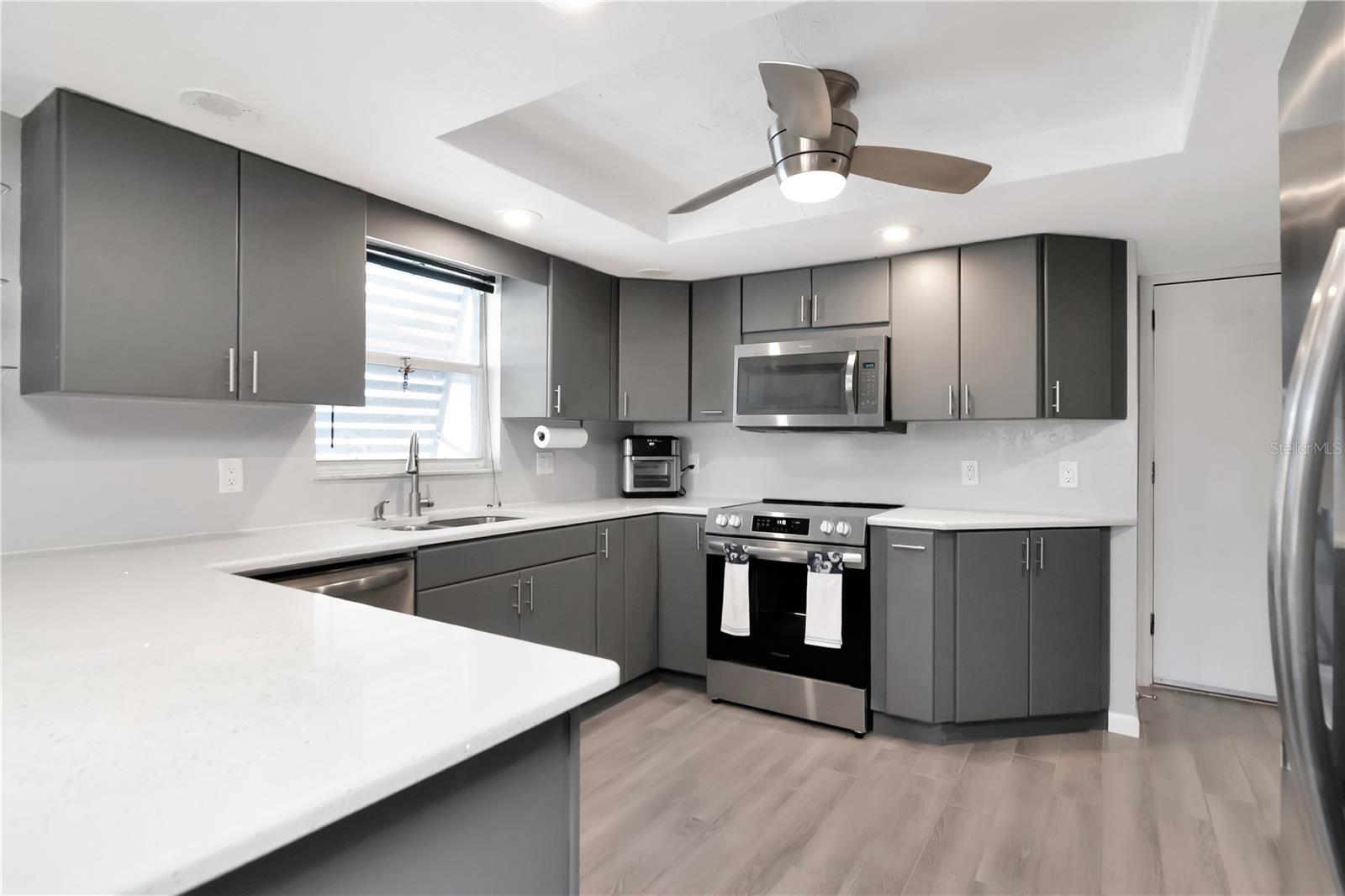 Stainless Steel Appliances New Cabinets