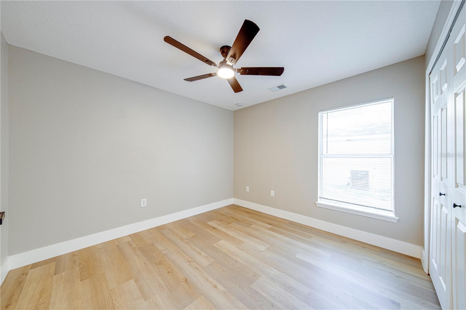 40042 PALM ST, LADY LAKE, FL, 32159