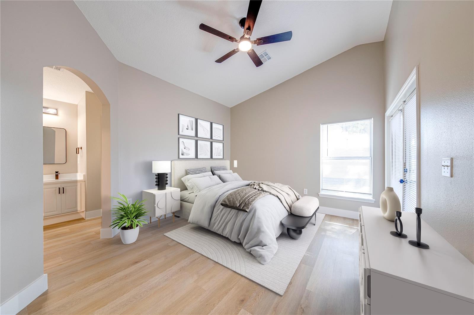 40042 PALM ST, LADY LAKE, FL, 32159