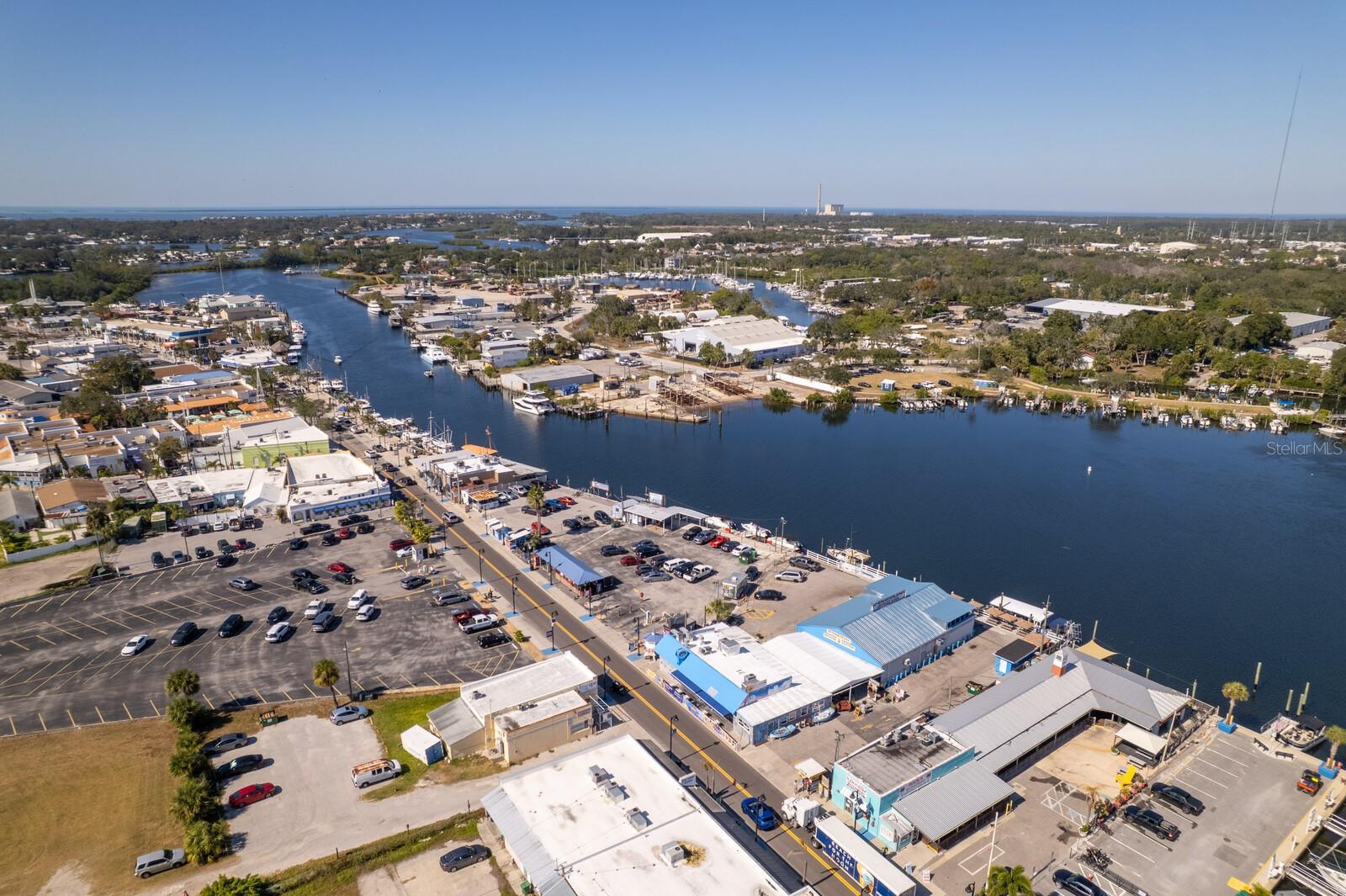 1343 HIGHLAND AVE, TARPON SPRINGS, FL, 34689