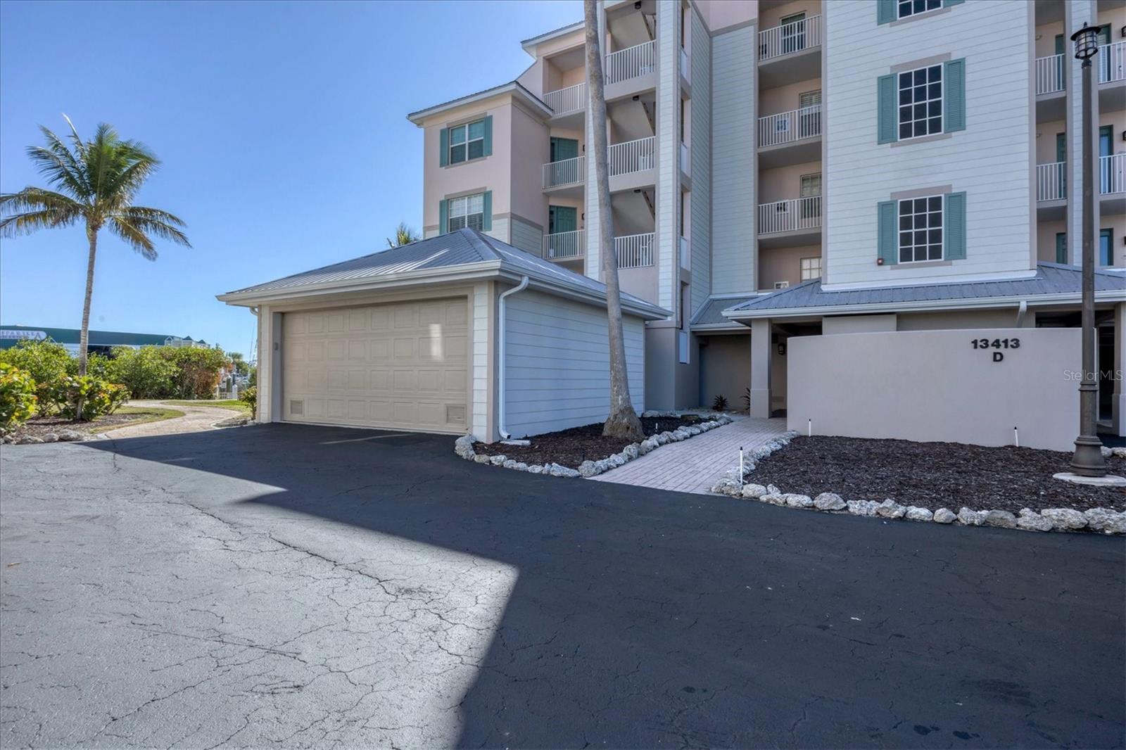 13413 GASPARILLA RD #D501 & Slip 10, PLACIDA, FL, 33946