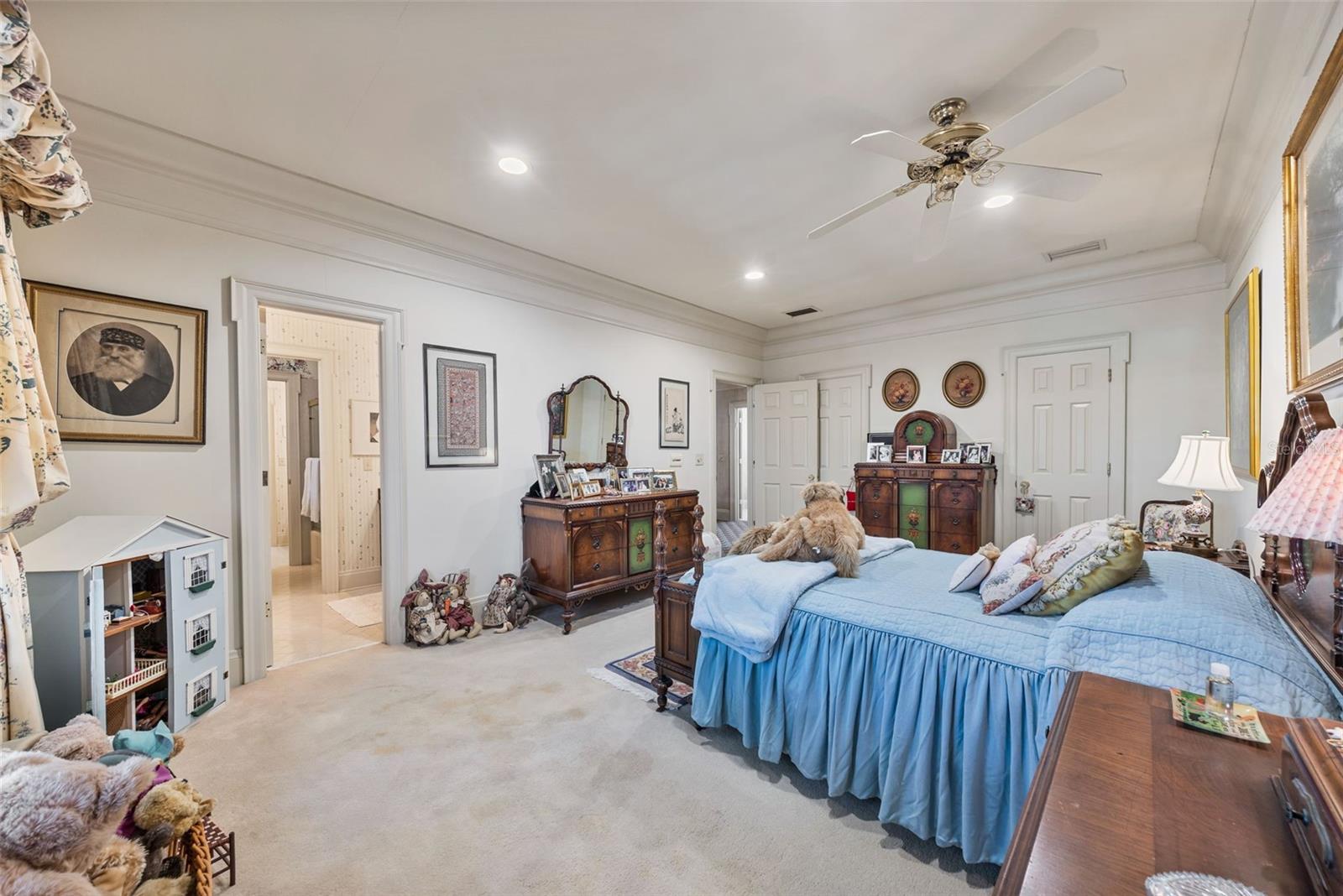 TB8446677 Property Photo