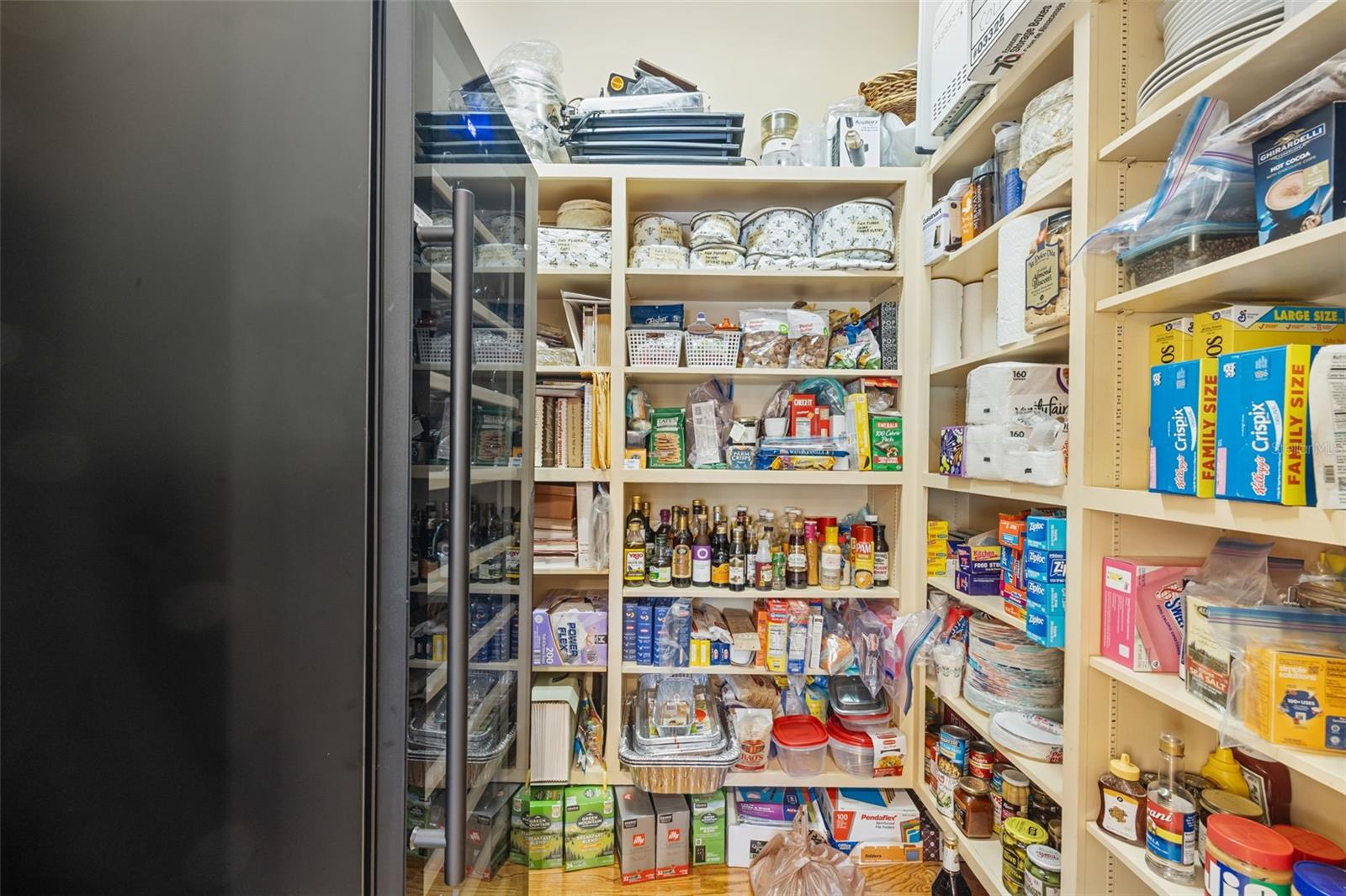 TB8446677 Property Photo