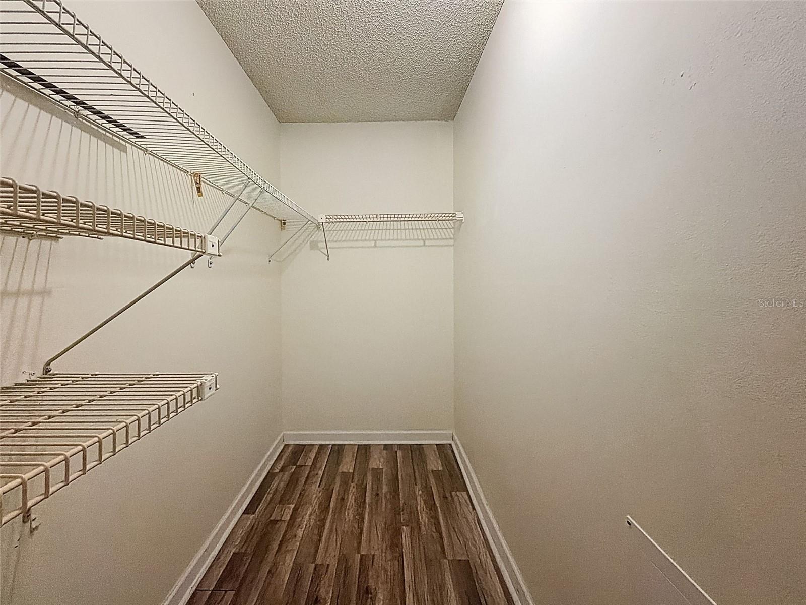 W7880616 Property Photo