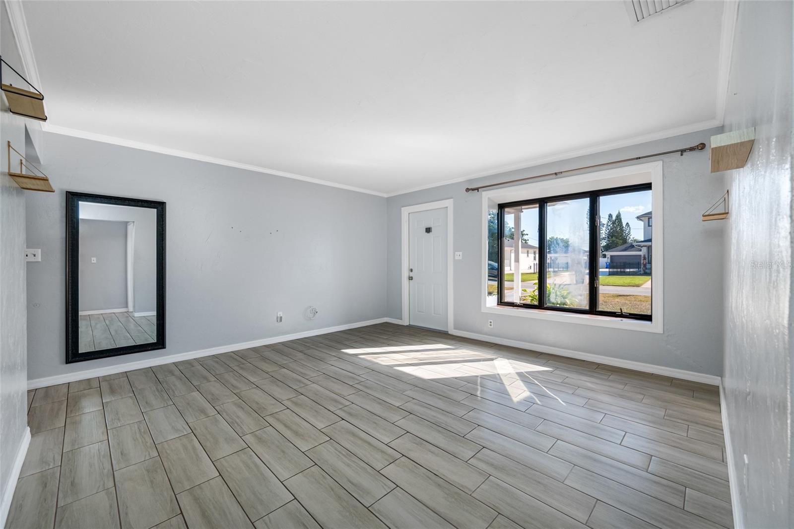 3033 24TH AVE N, ST PETERSBURG, FL, 33713