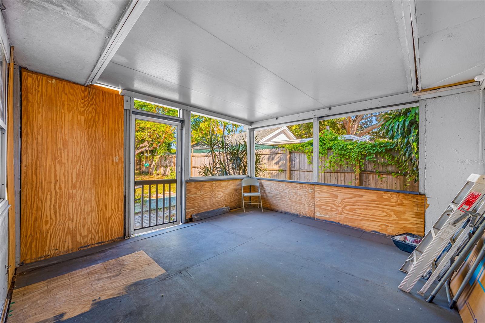 3033 24TH AVE N, ST PETERSBURG, FL, 33713