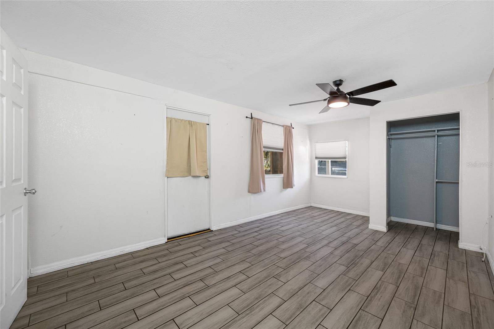 3033 24TH AVE N, ST PETERSBURG, FL, 33713