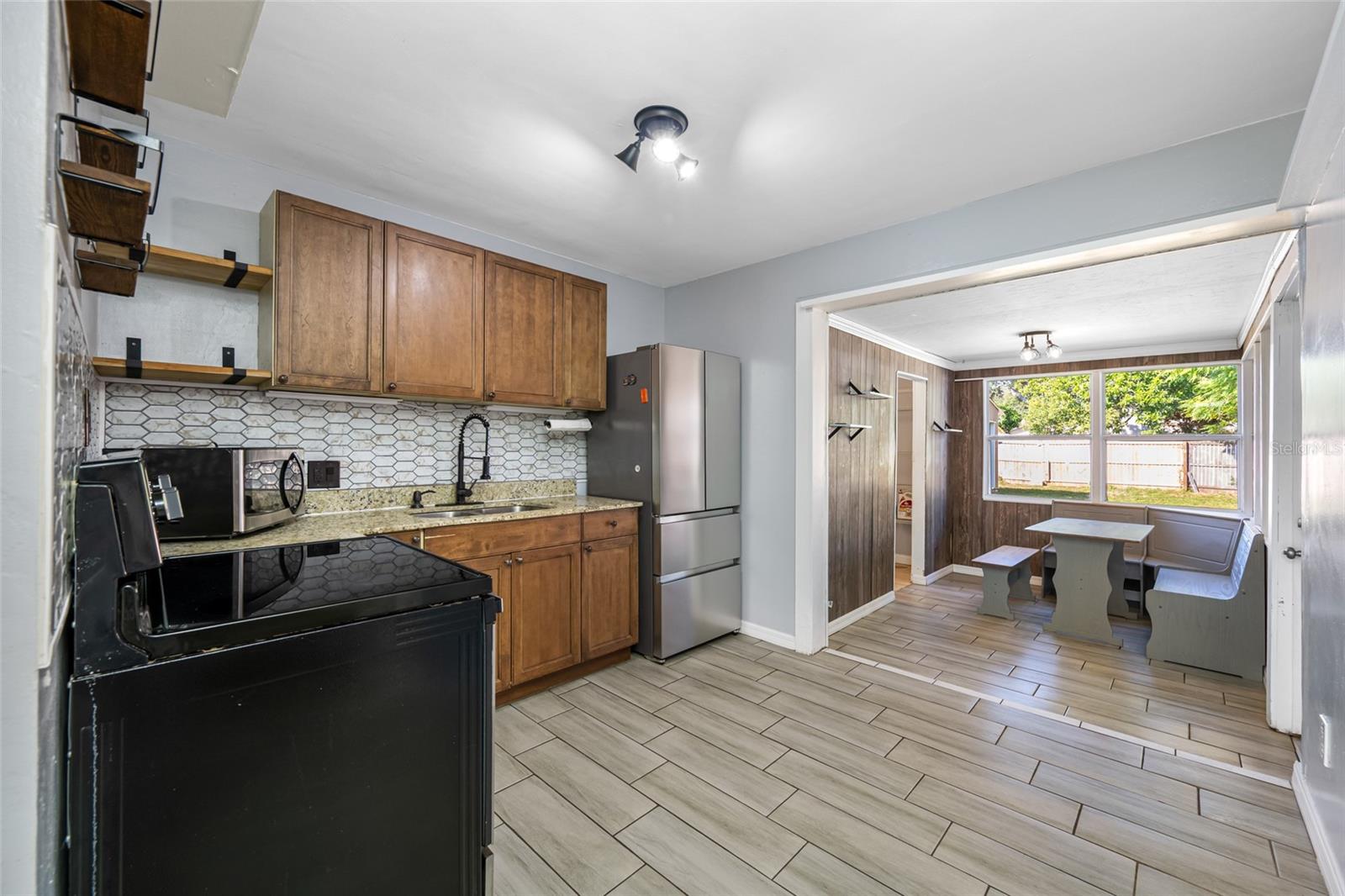 3033 24TH AVE N, ST PETERSBURG, FL, 33713