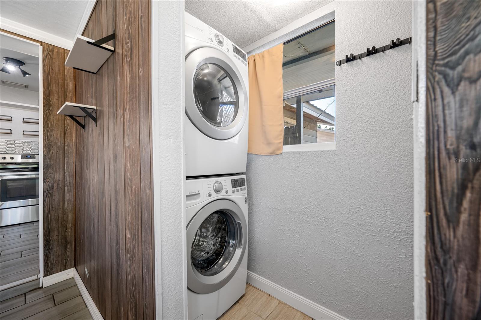 3033 24TH AVE N, ST PETERSBURG, FL, 33713