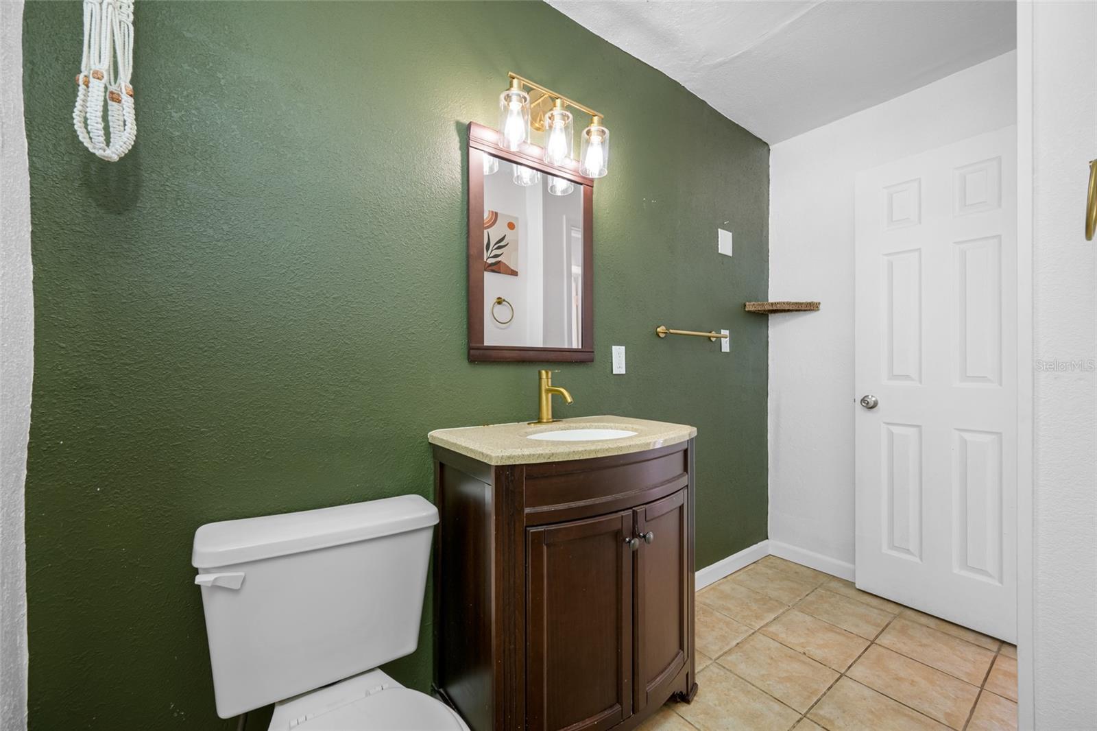 3033 24TH AVE N, ST PETERSBURG, FL, 33713