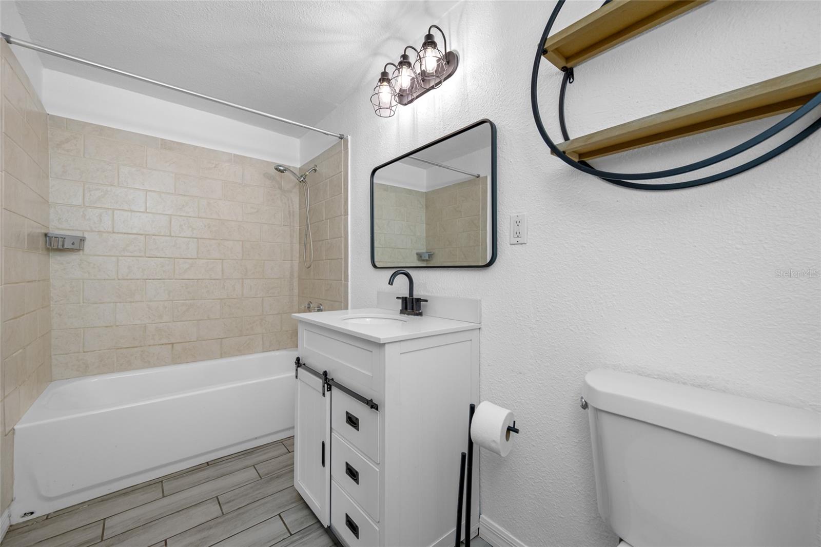 3033 24TH AVE N, ST PETERSBURG, FL, 33713