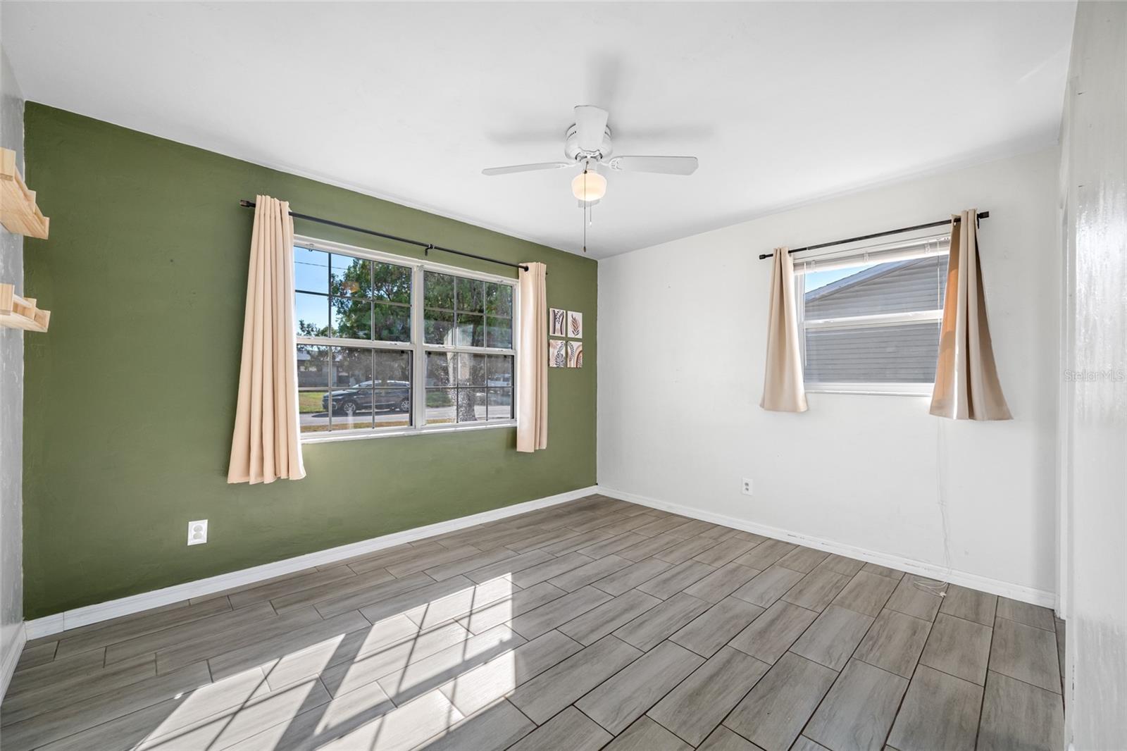 3033 24TH AVE N, ST PETERSBURG, FL, 33713