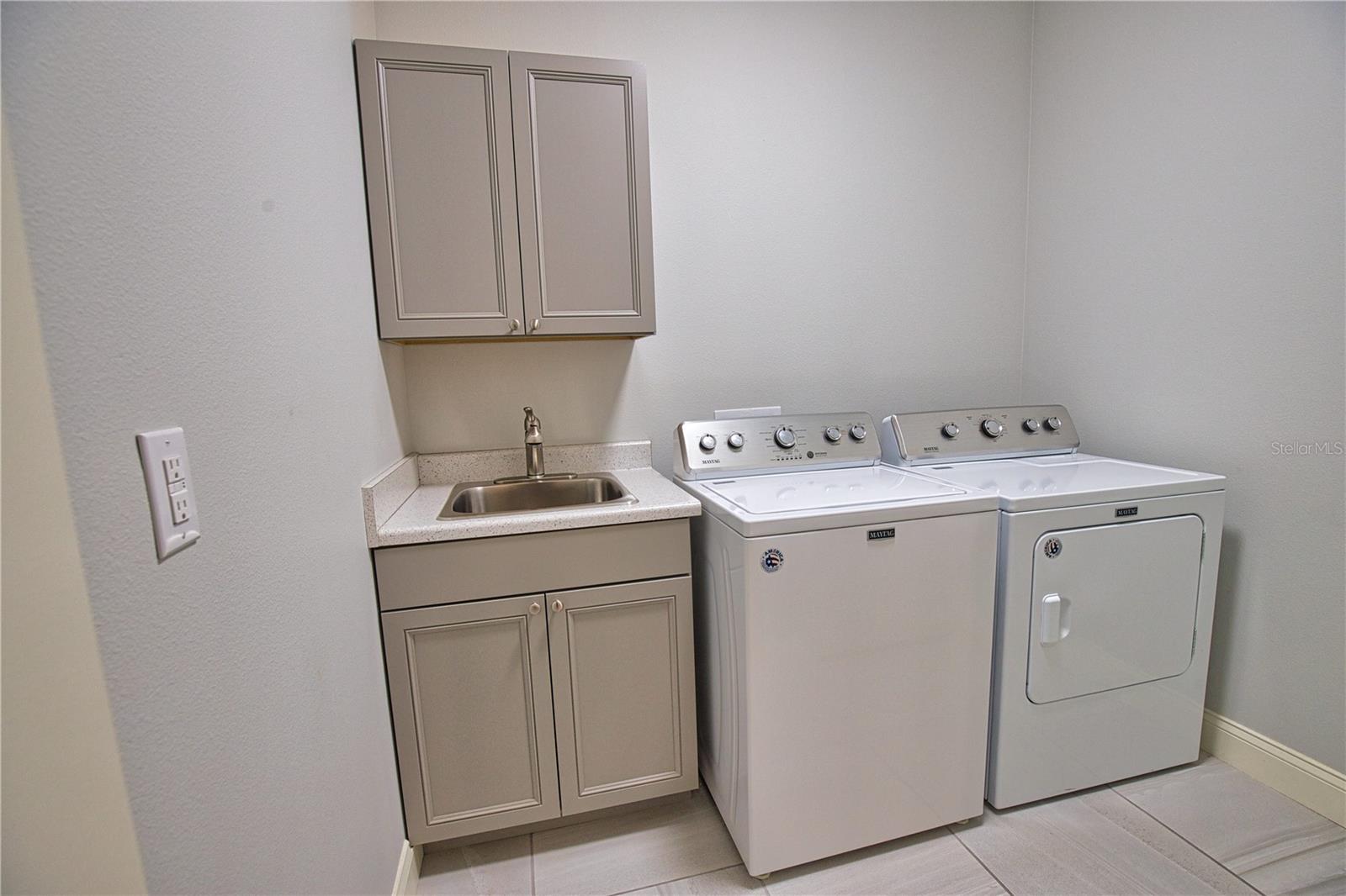 6172 ALHAMBRA AVE, NORTH PORT, FL, 34291