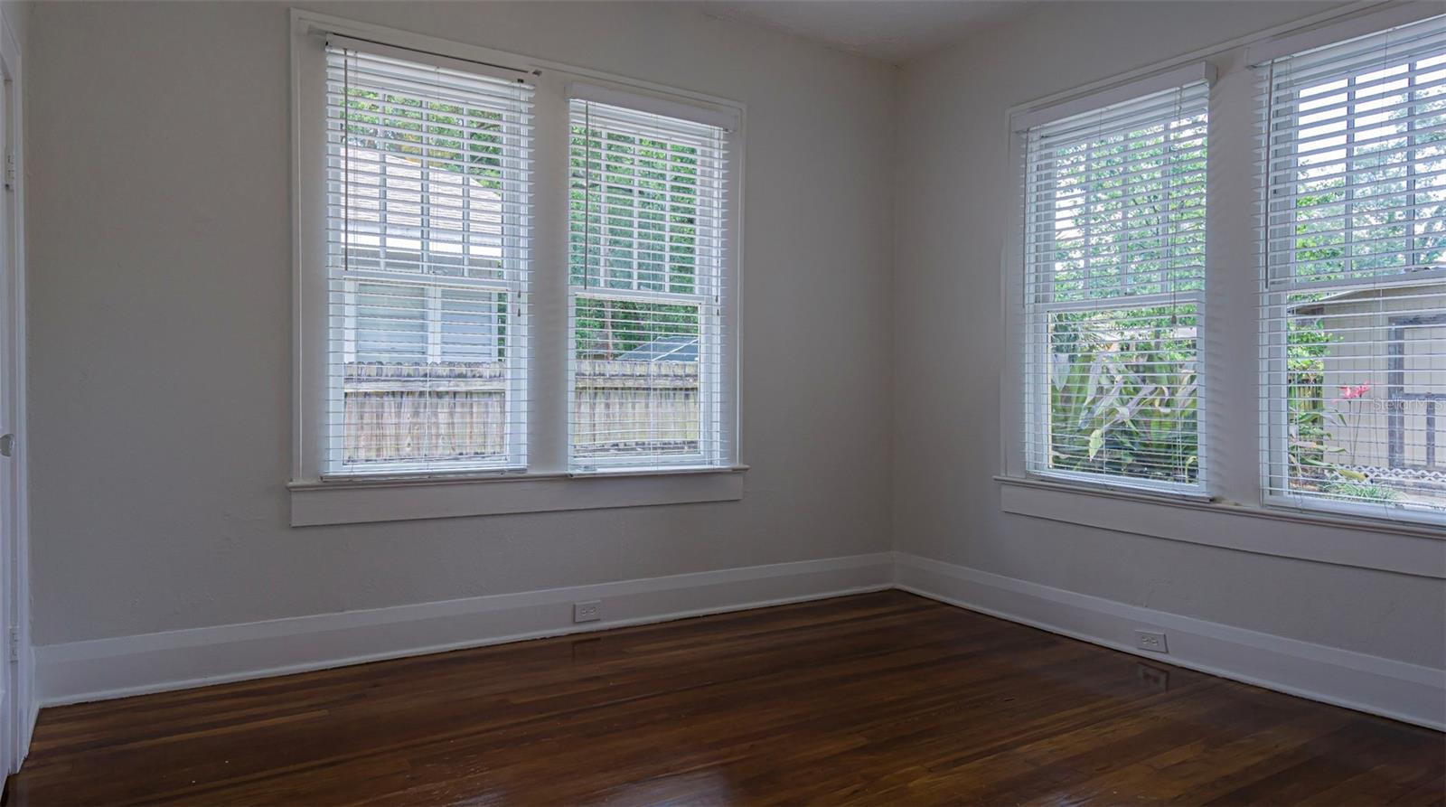 205 W LOUISIANA AVE, TAMPA, FL, 33603