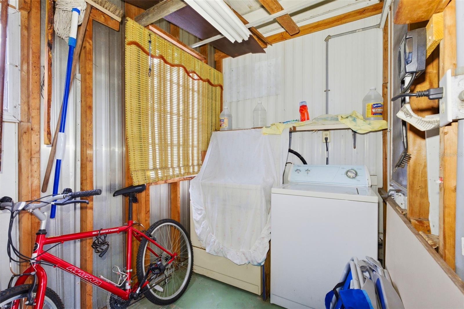 TB8446709 Property Photo