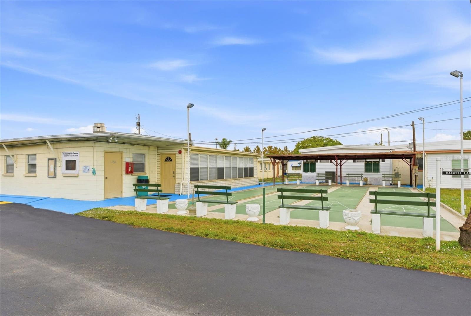 TB8446709 Property Photo