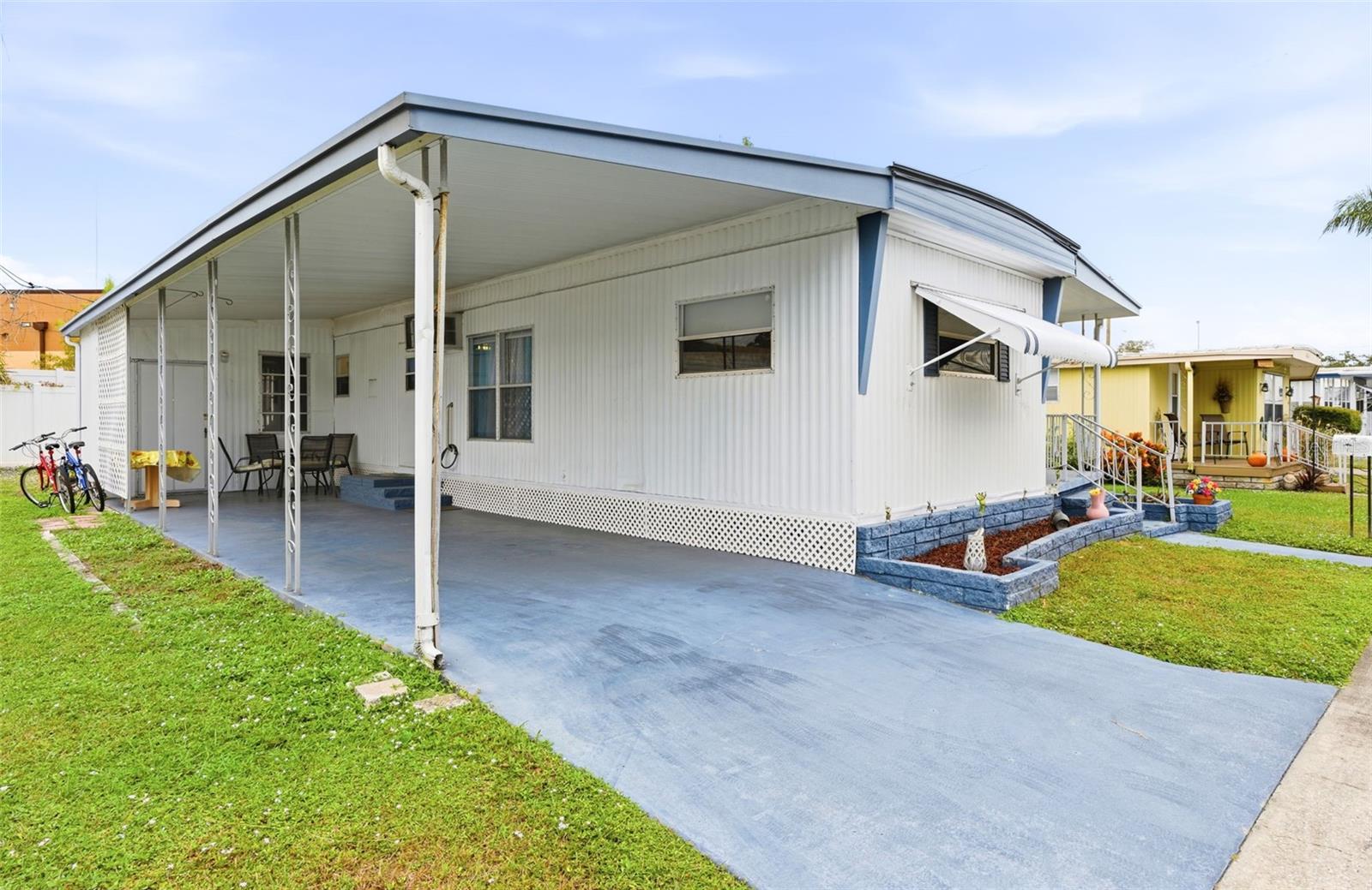 TB8446709 Property Photo