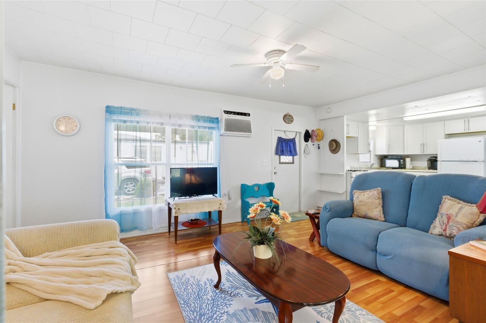 TB8446709 Property Photo