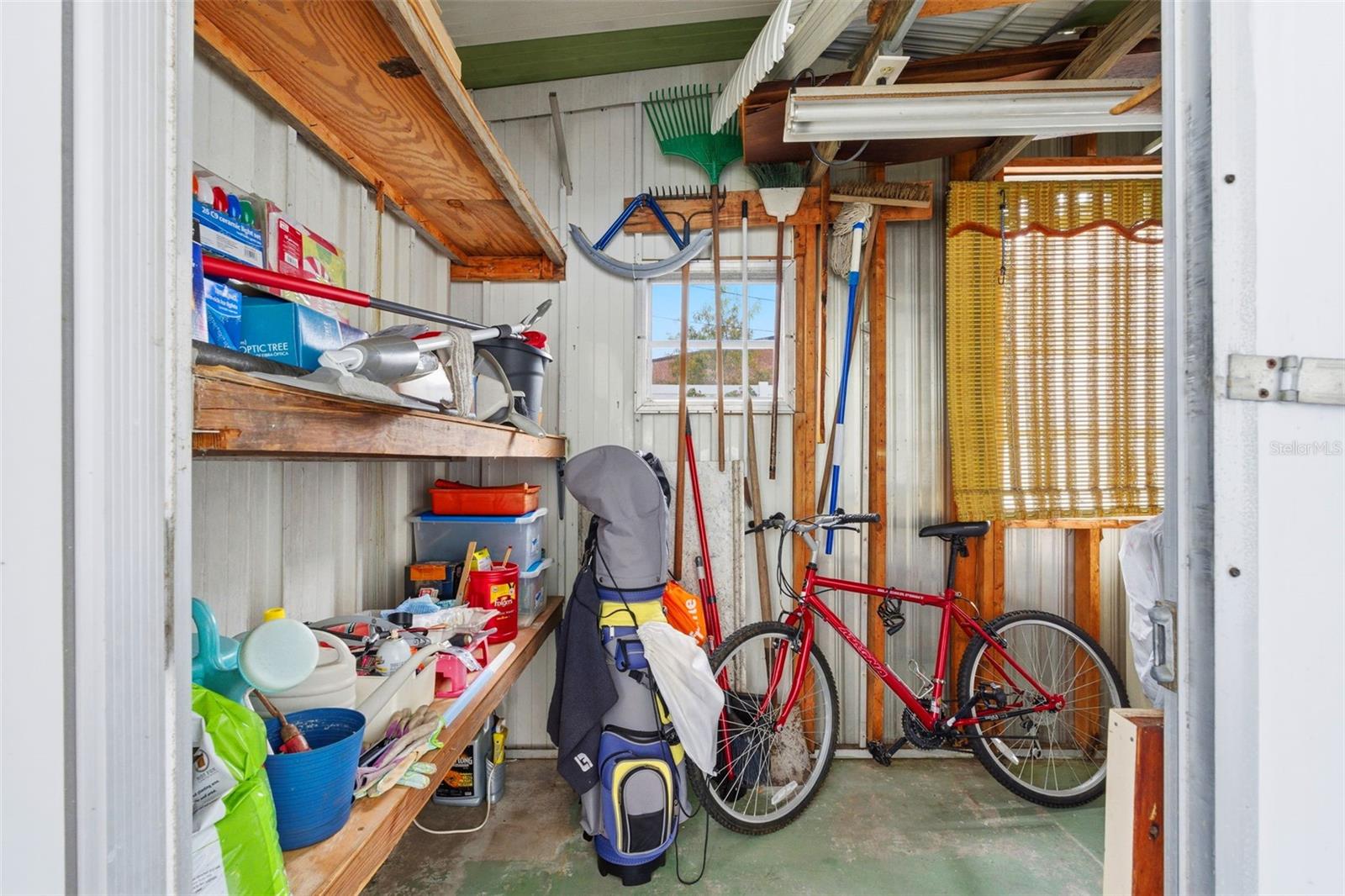 TB8446709 Property Photo