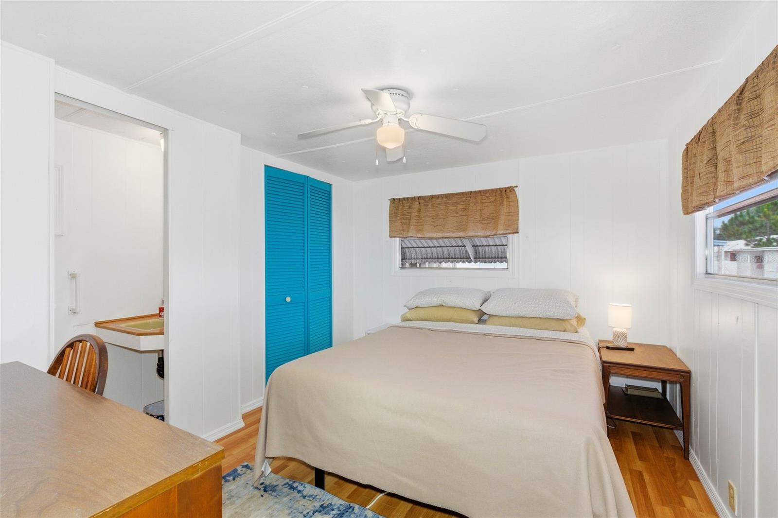 TB8446709 Property Photo