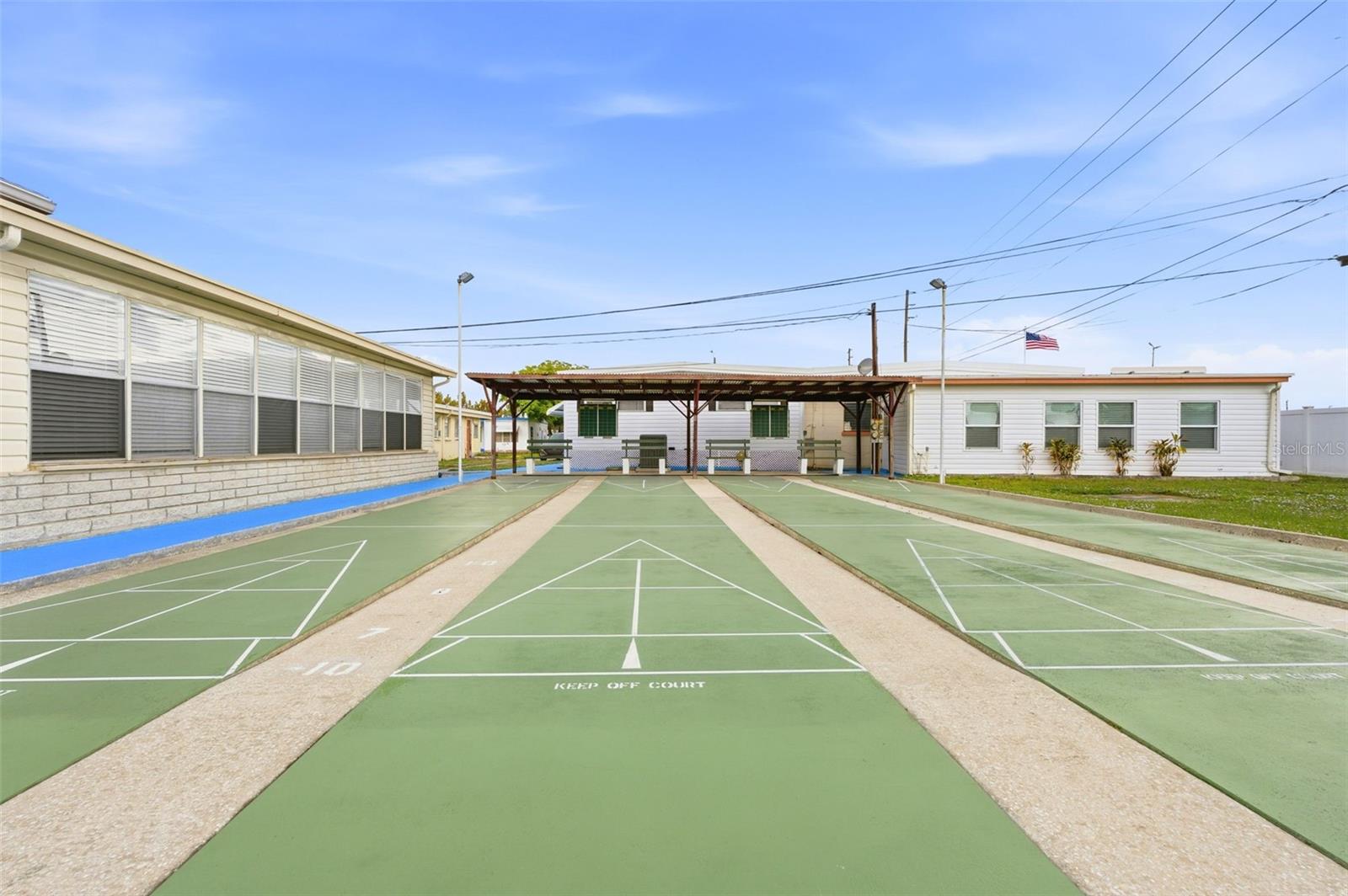 TB8446709 Property Photo