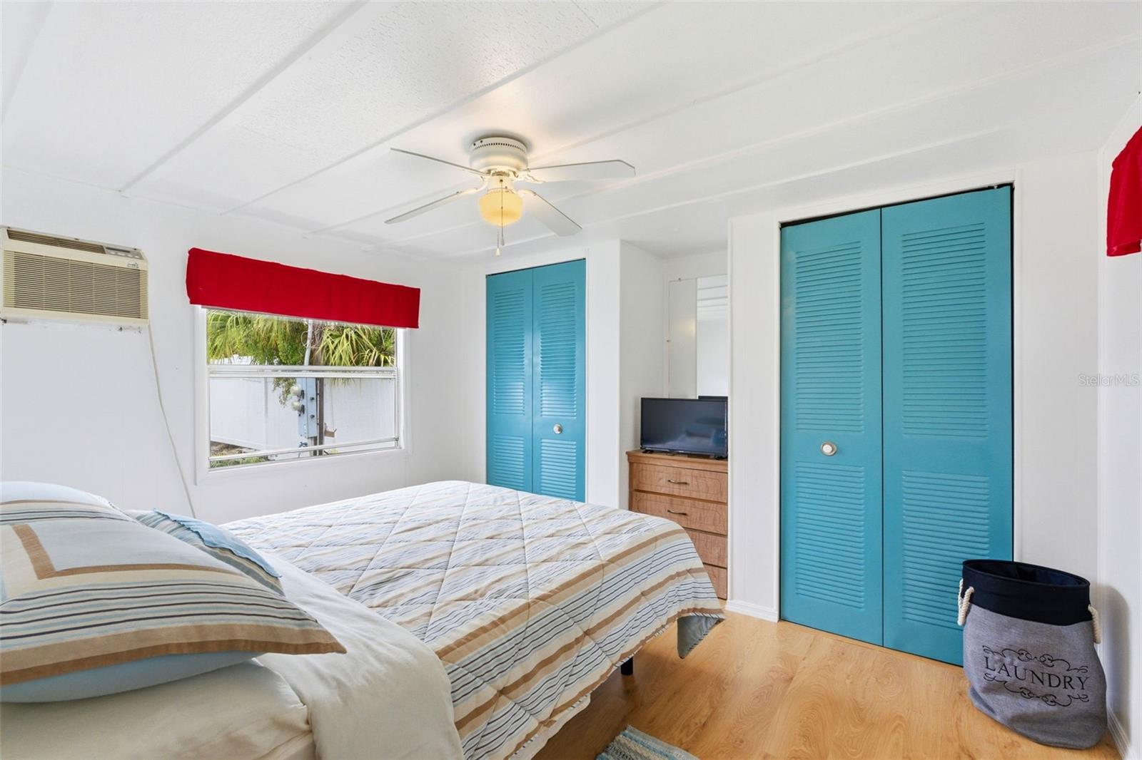 TB8446709 Property Photo