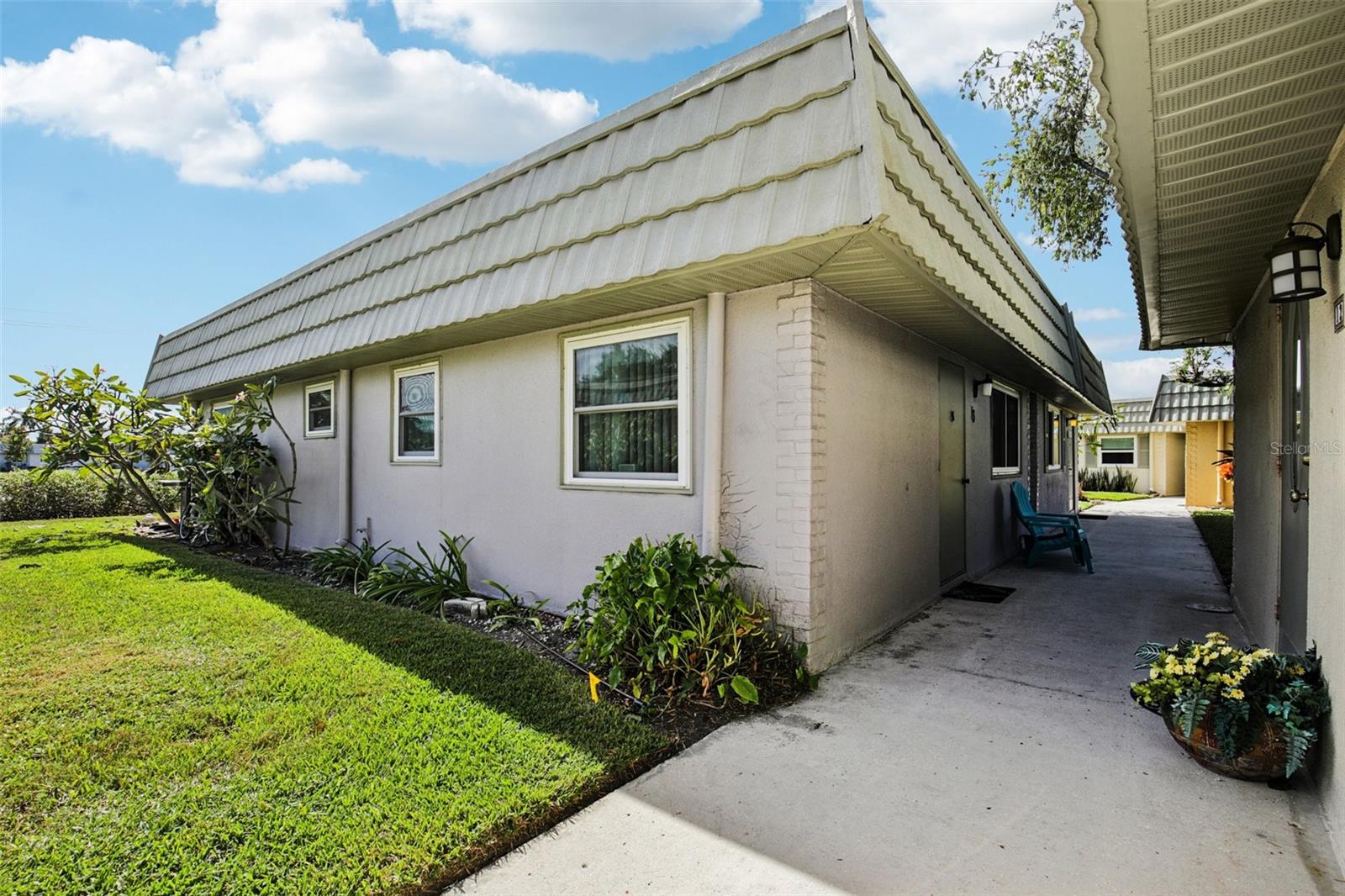 TB8446711 Property Photo