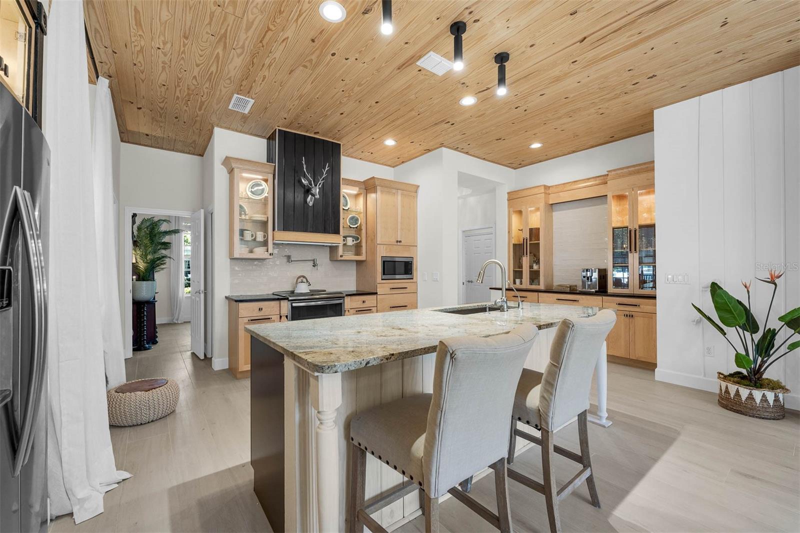 718 HONEYSUCKLE AVE, CELEBRATION, FL, 34747