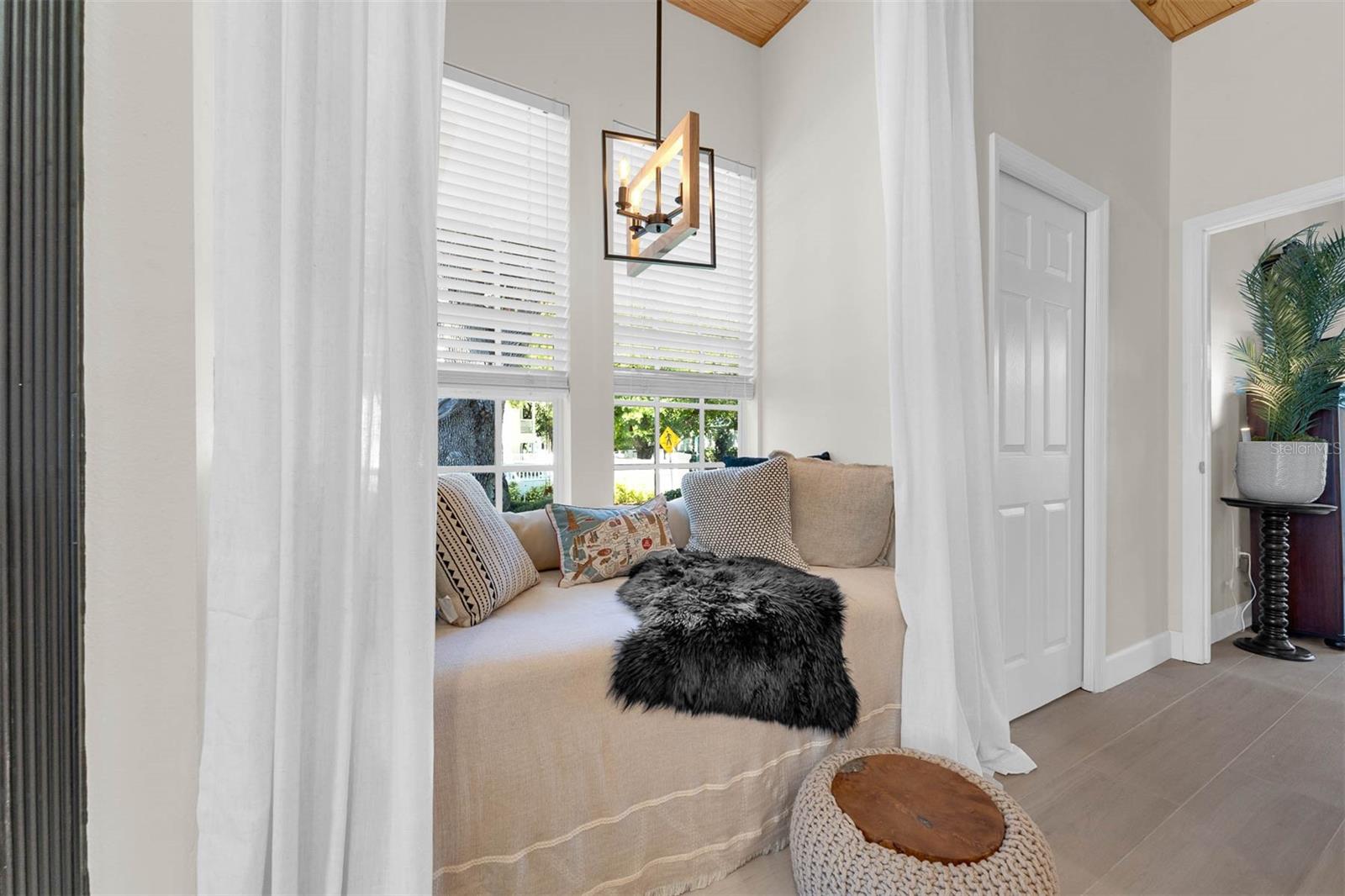 718 HONEYSUCKLE AVE, CELEBRATION, FL, 34747